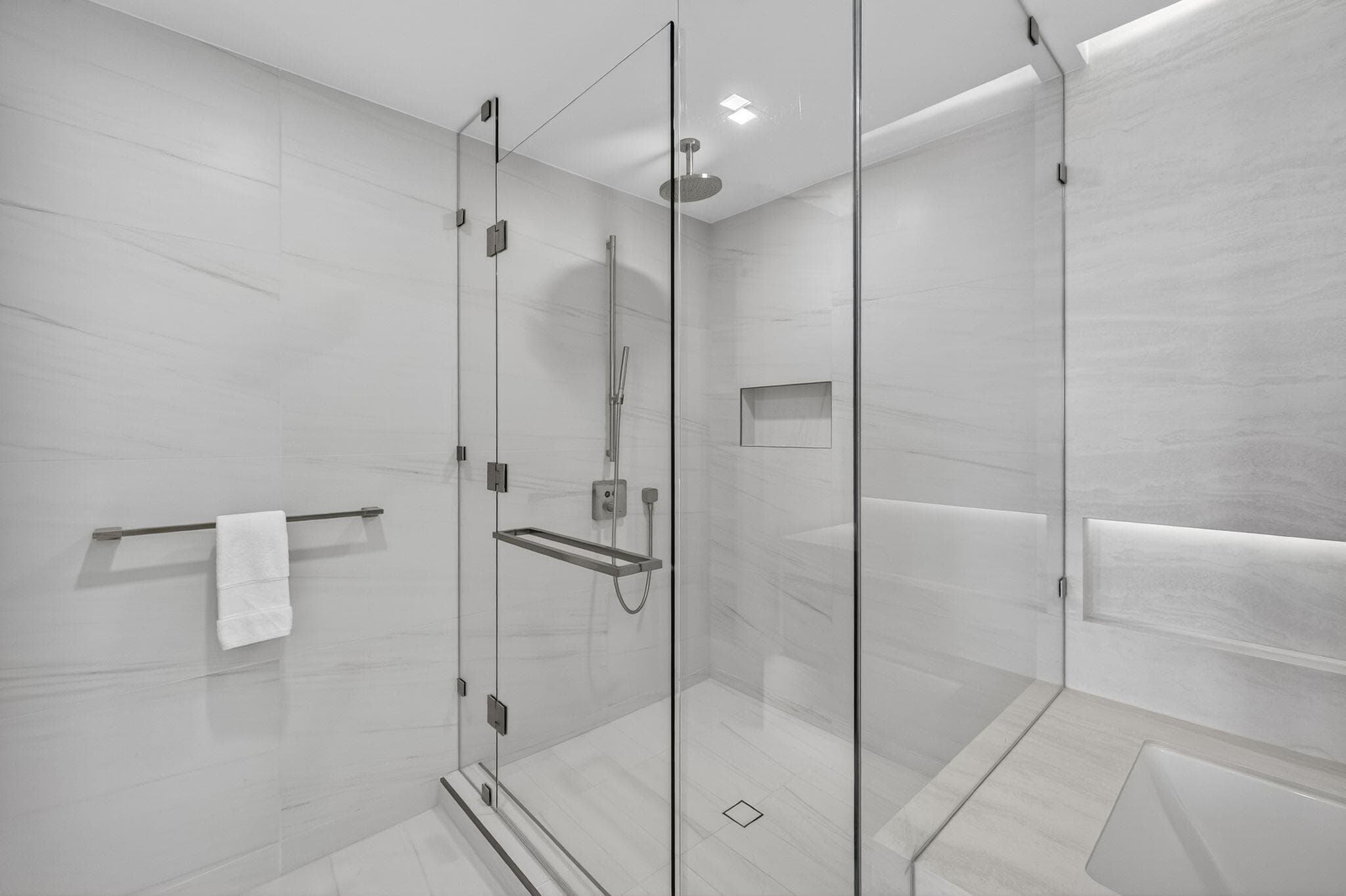 900 N Ocean Blvd 904, Pompano Beach, FL 33062 — photo 47 of 92