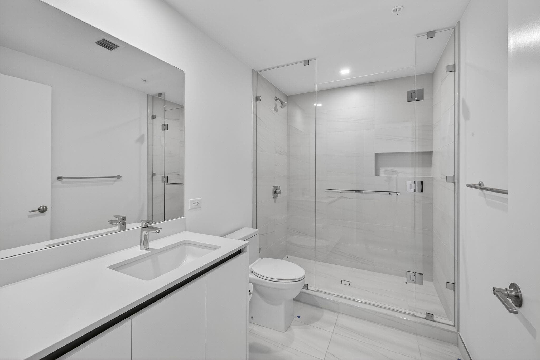 900 N Ocean Blvd 904, Pompano Beach, FL 33062 — photo 59 of 92