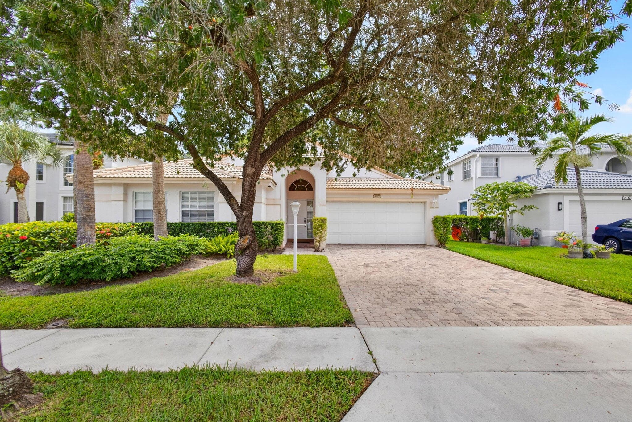 208 Jones Creek Drive, Jupiter, FL 33458 — photo 2 of 51