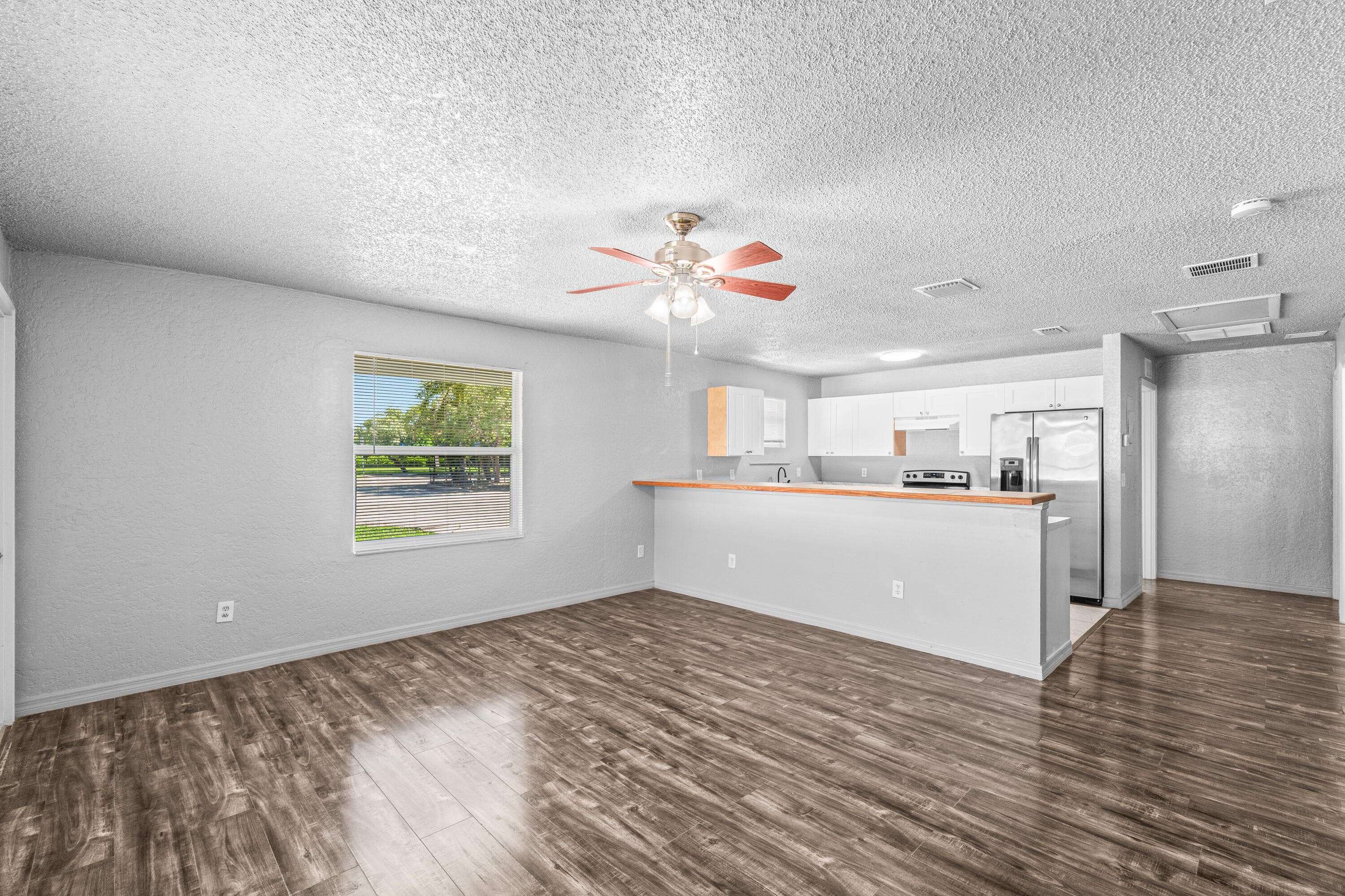 1661 W 27th Street A & B, Riviera Beach, FL 33404 — photo 4 of 19