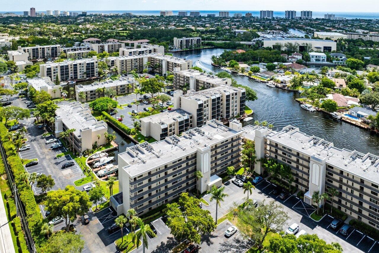 17 Royal Palm Way 105, Boca Raton, FL 33432 — photo 43 of 47