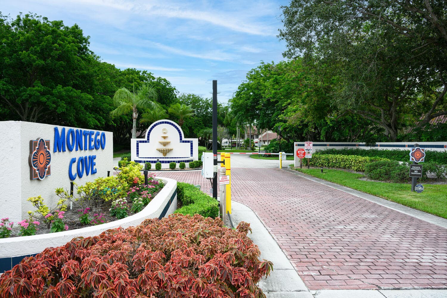 6030 SE Martinique Drive 102, Stuart, FL 34997 — photo 22 of 31