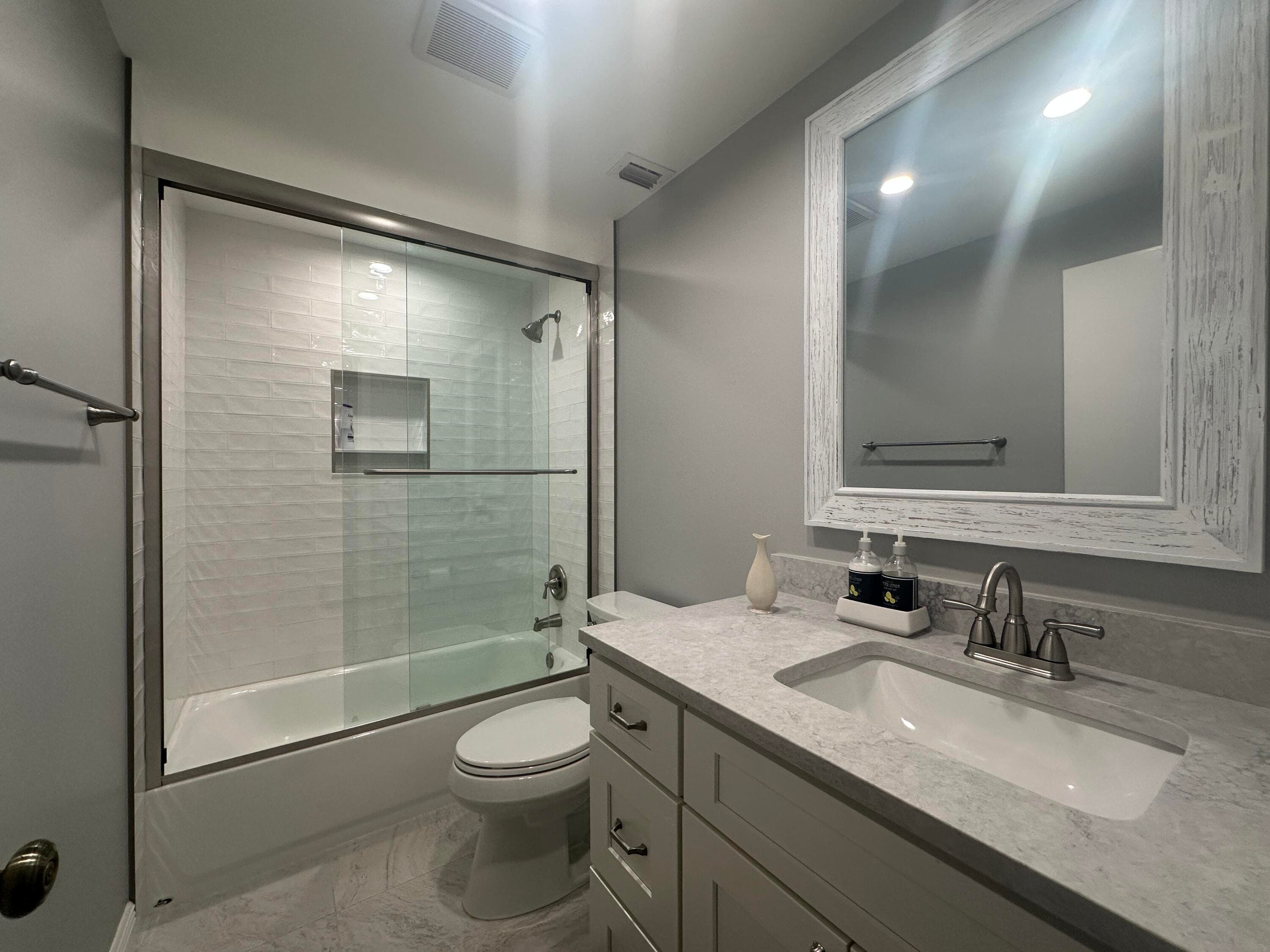 305 Club Drive, Palm Beach Gardens, FL 33418 — photo 10 of 14