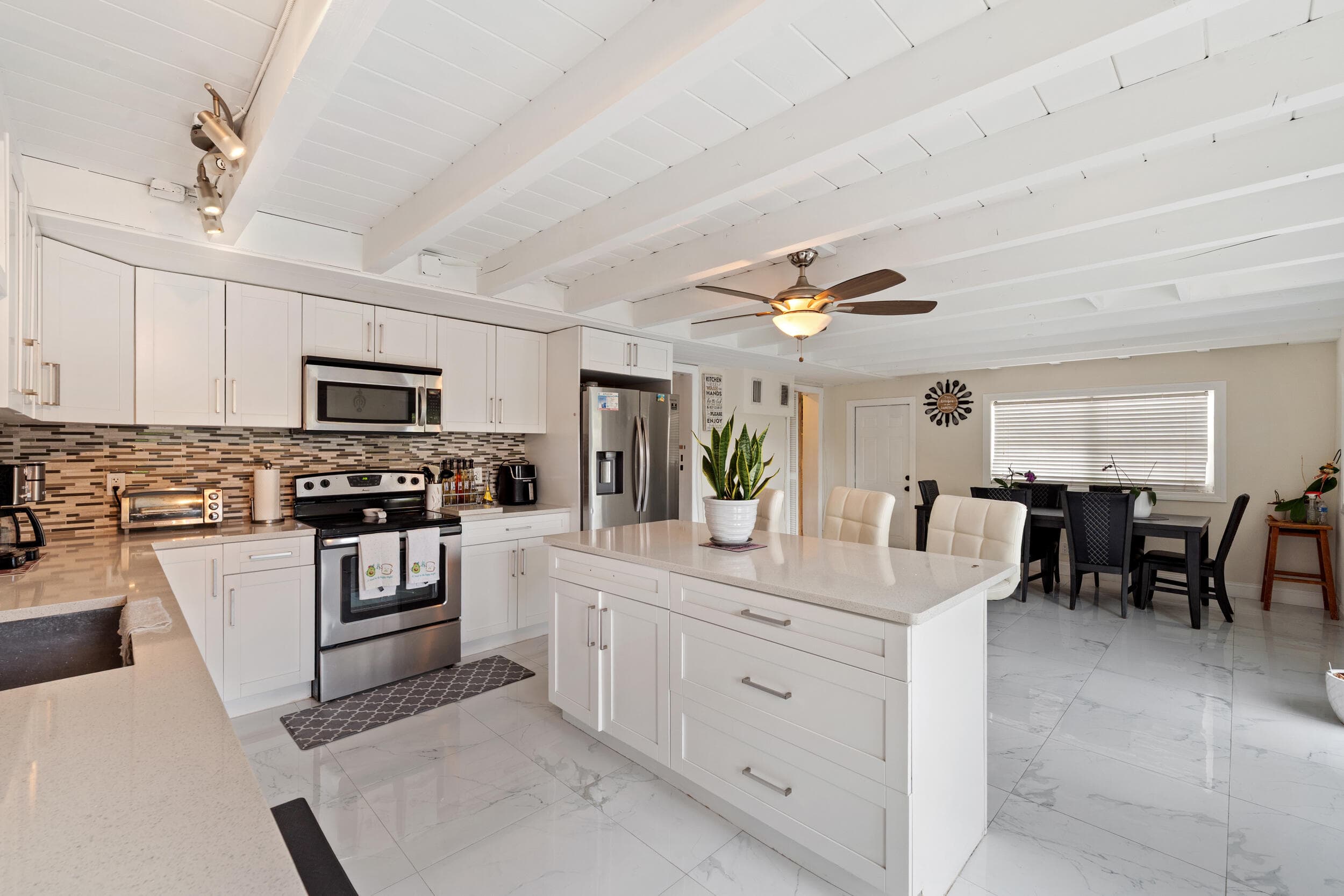 808 Wright Drive, Lake Worth, FL 33461 — photo 6 of 38