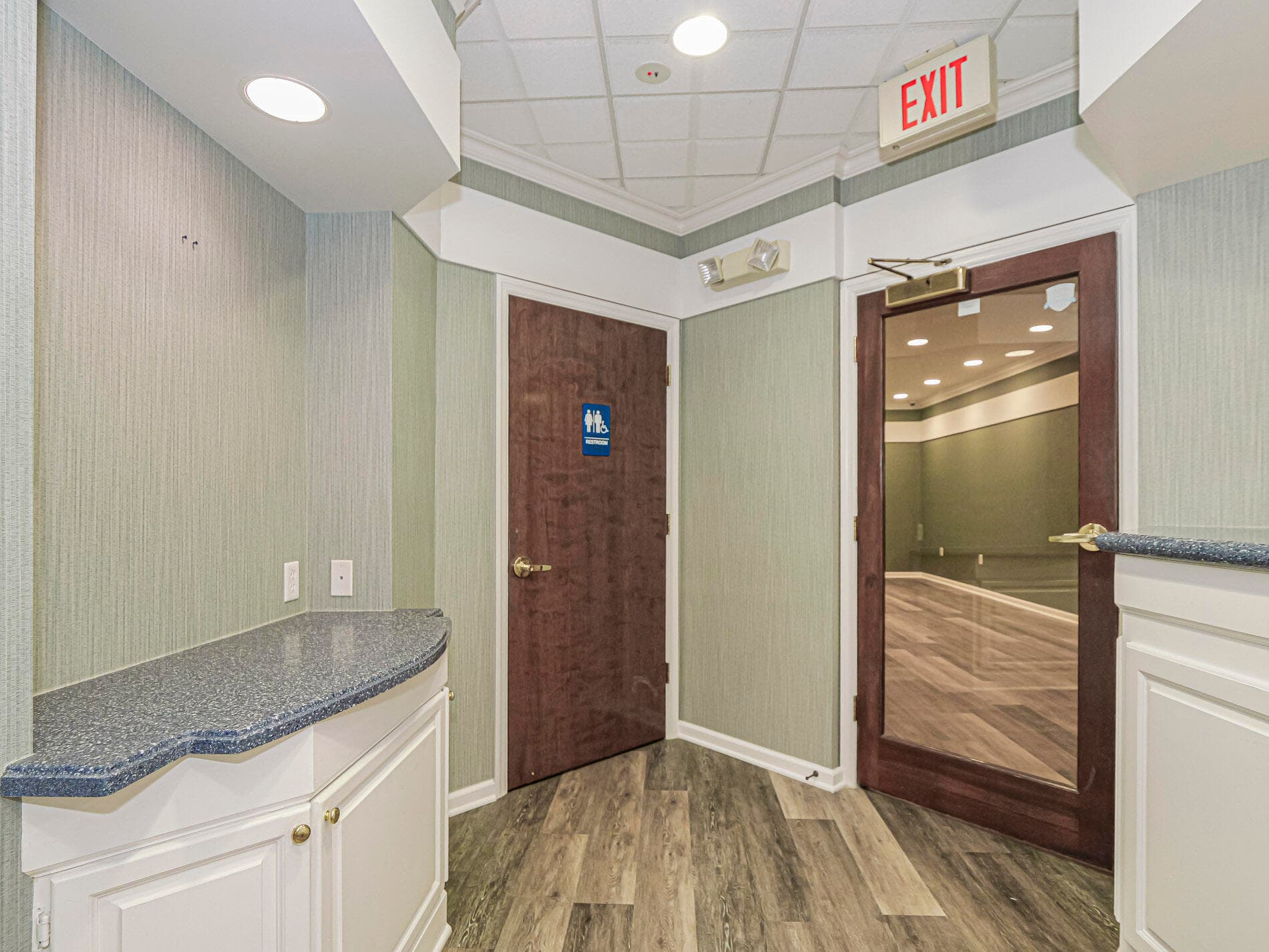 3755 7th Terrace Suite R, Vero Beach, FL 32960 — photo 11 of 16