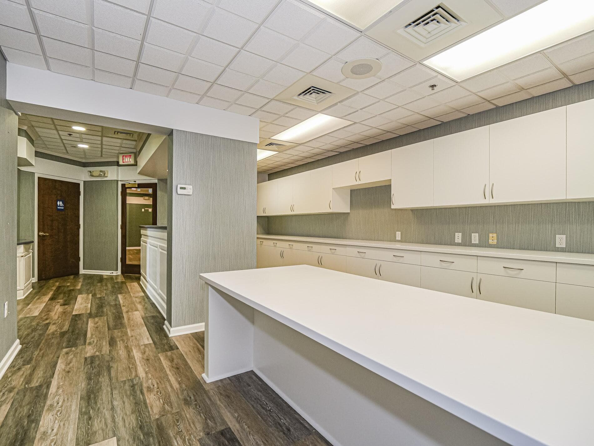 3755 7th Terrace Suite R, Vero Beach, FL 32960 — photo 14 of 16