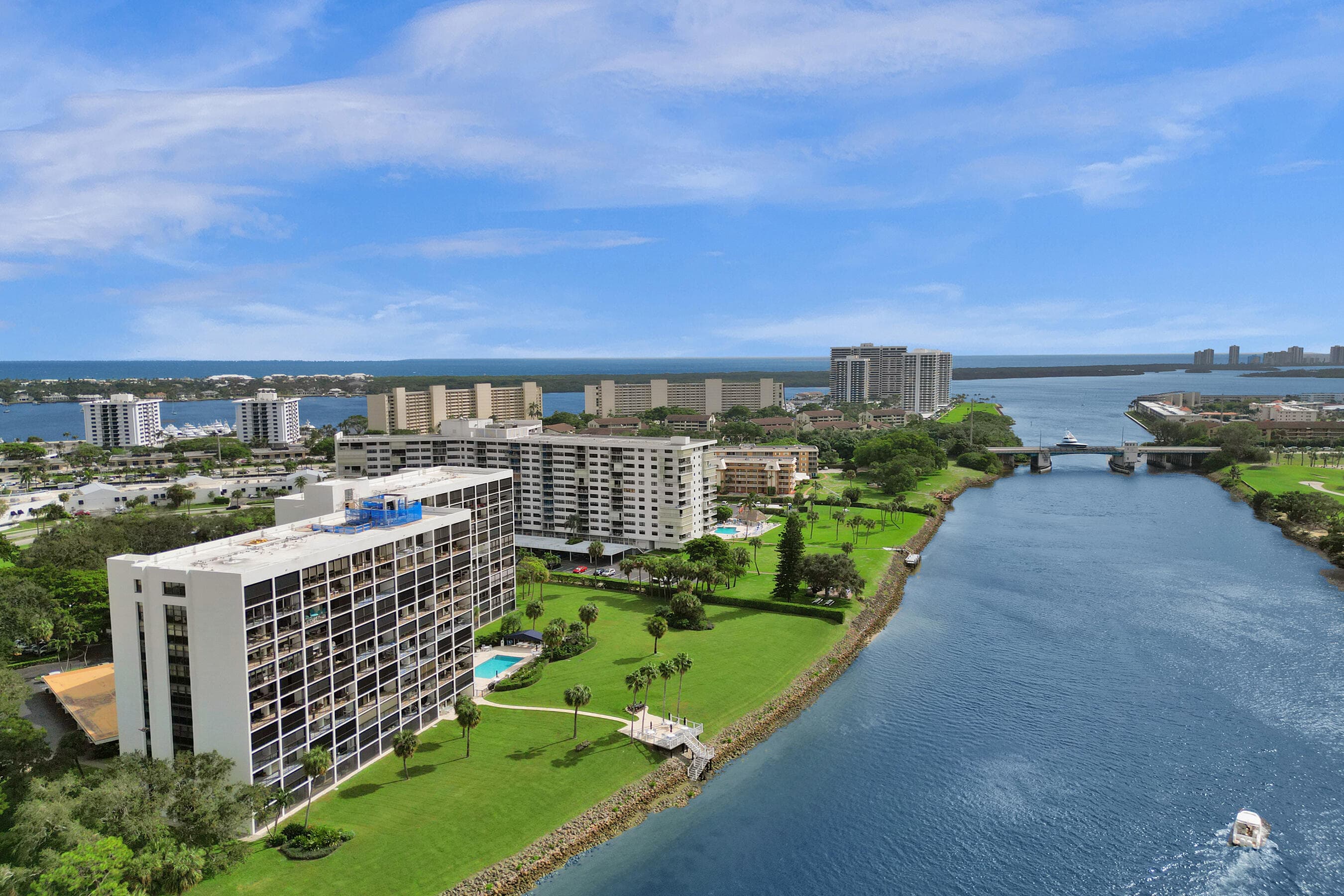 356 Golfview Road 609, North Palm Beach, FL 33408 — photo 40 of 104