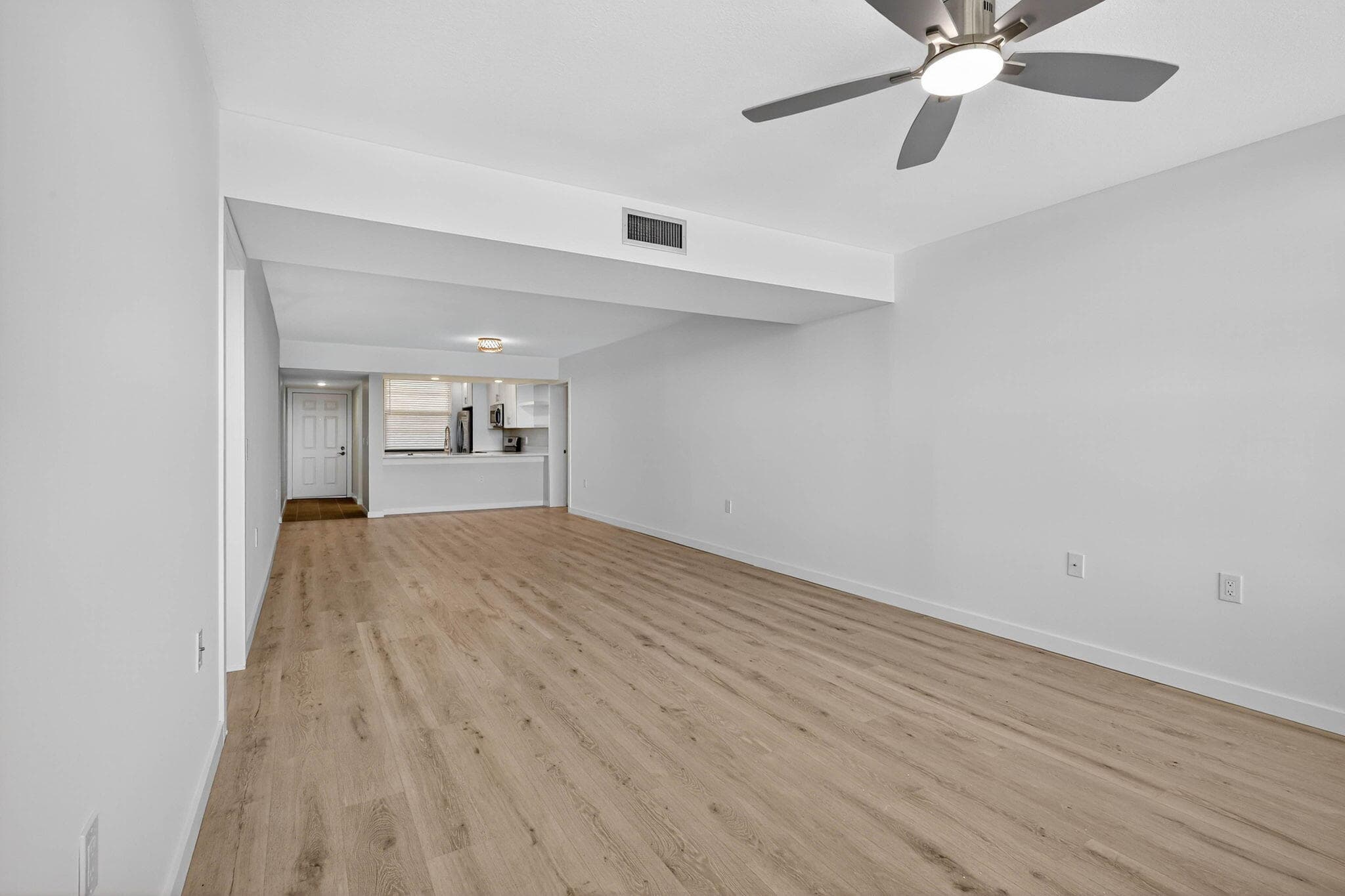 3710 Whitehall Drive 404, West Palm Beach, FL 33401 — photo 25 of 31