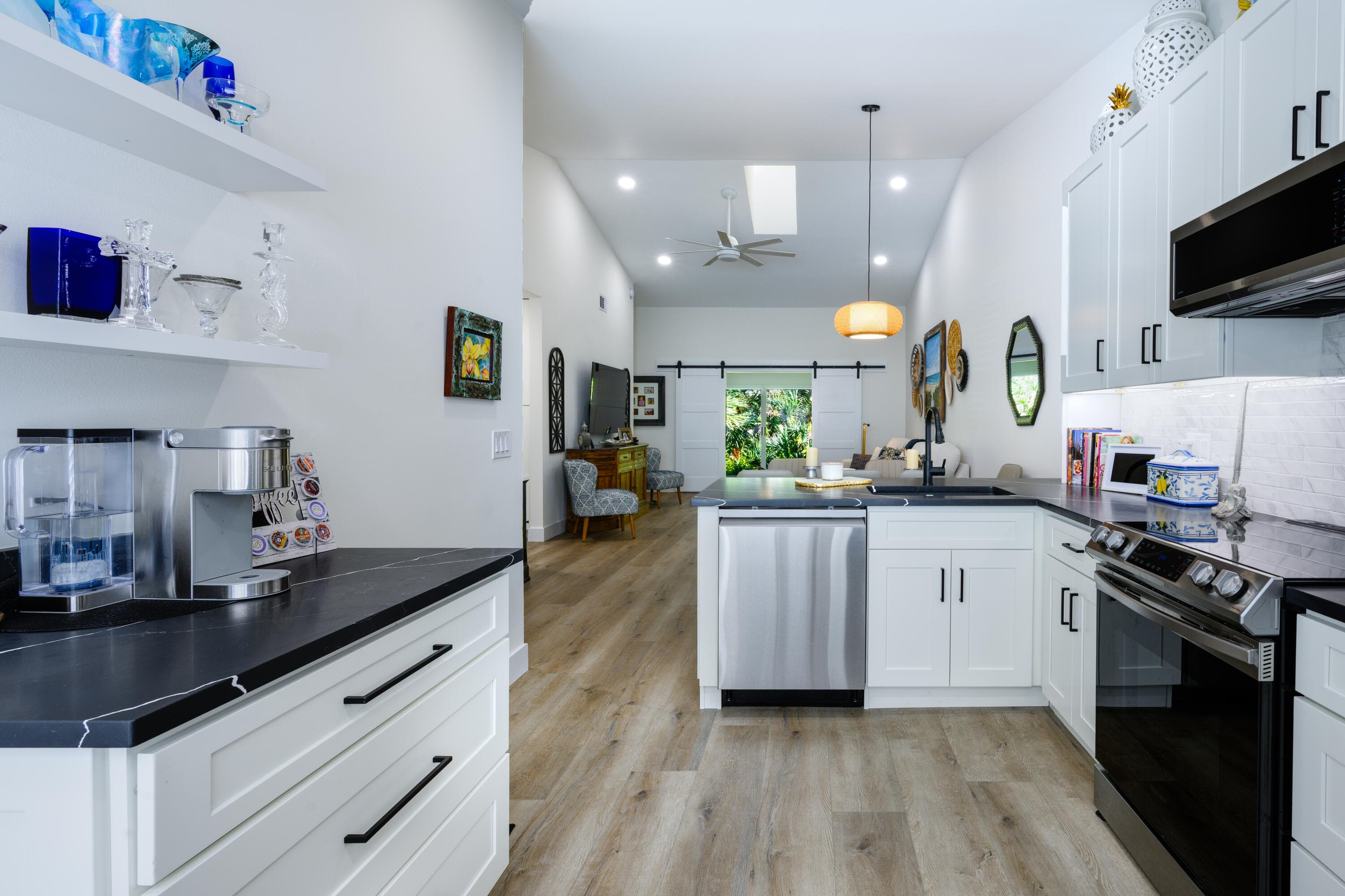 10976 SE Sea Pines Circle, Hobe Sound, FL 33455 — photo 5 of 39