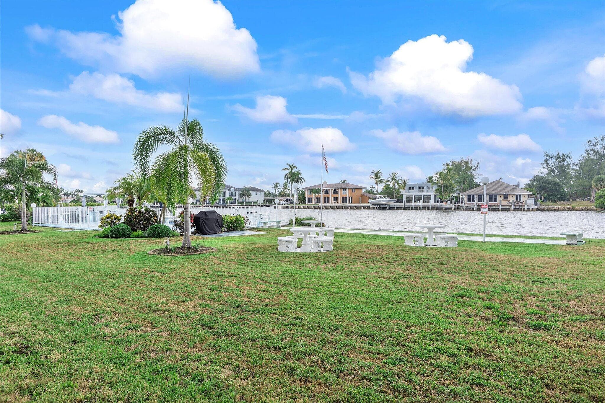 1001 N Riverside Drive 104, Pompano Beach, FL 33062 — photo 13 of 17