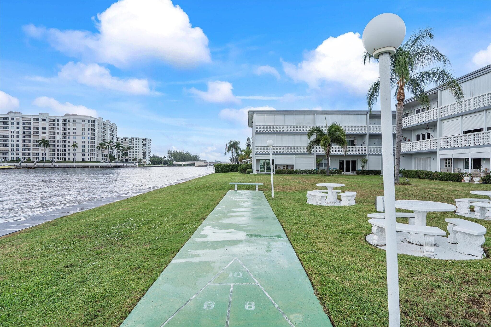 1001 N Riverside Drive 104, Pompano Beach, FL 33062 — photo 14 of 17