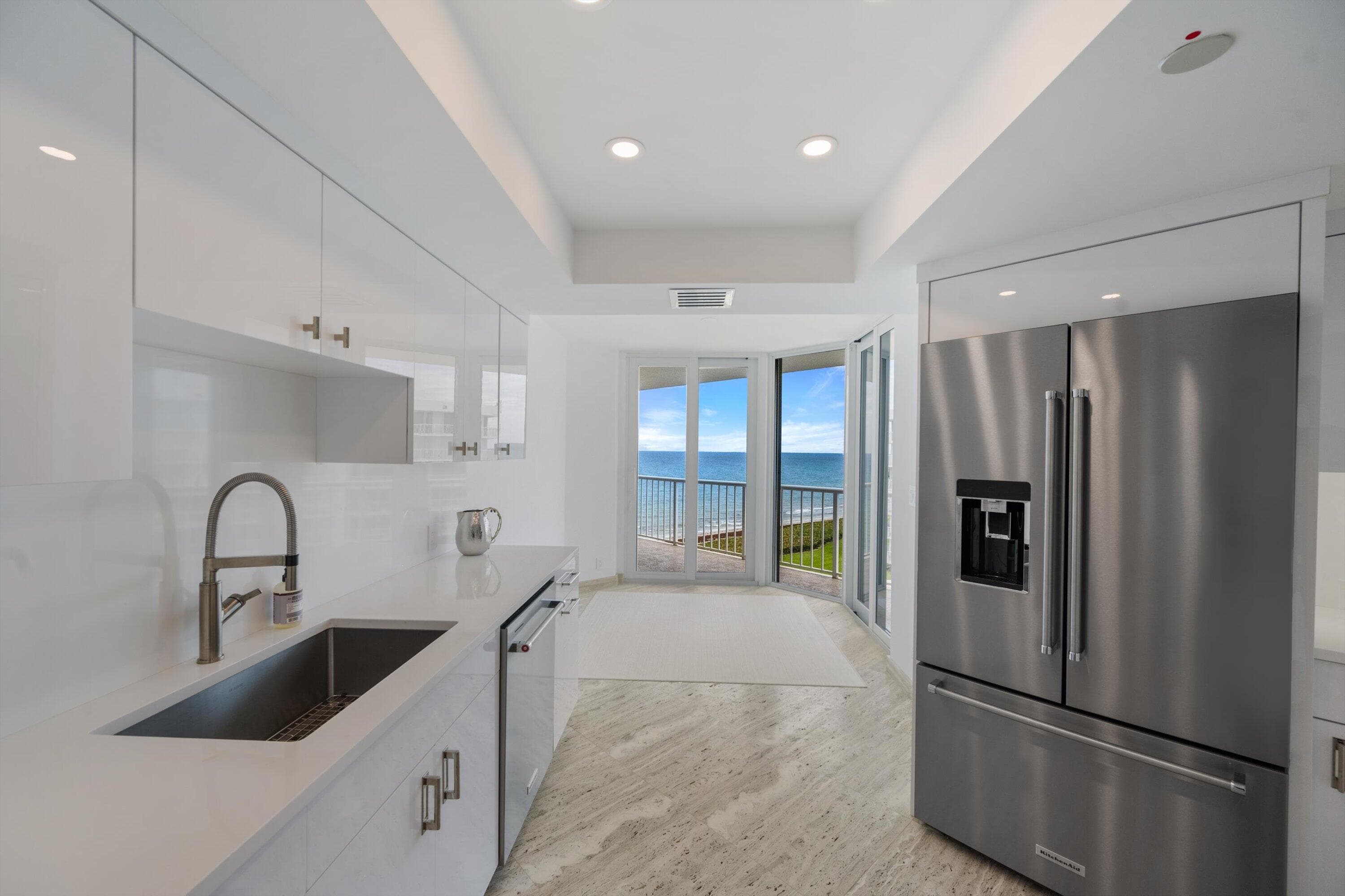 3170 S Ocean Boulevard 601n, Palm Beach, FL 33480 — photo 11 of 39