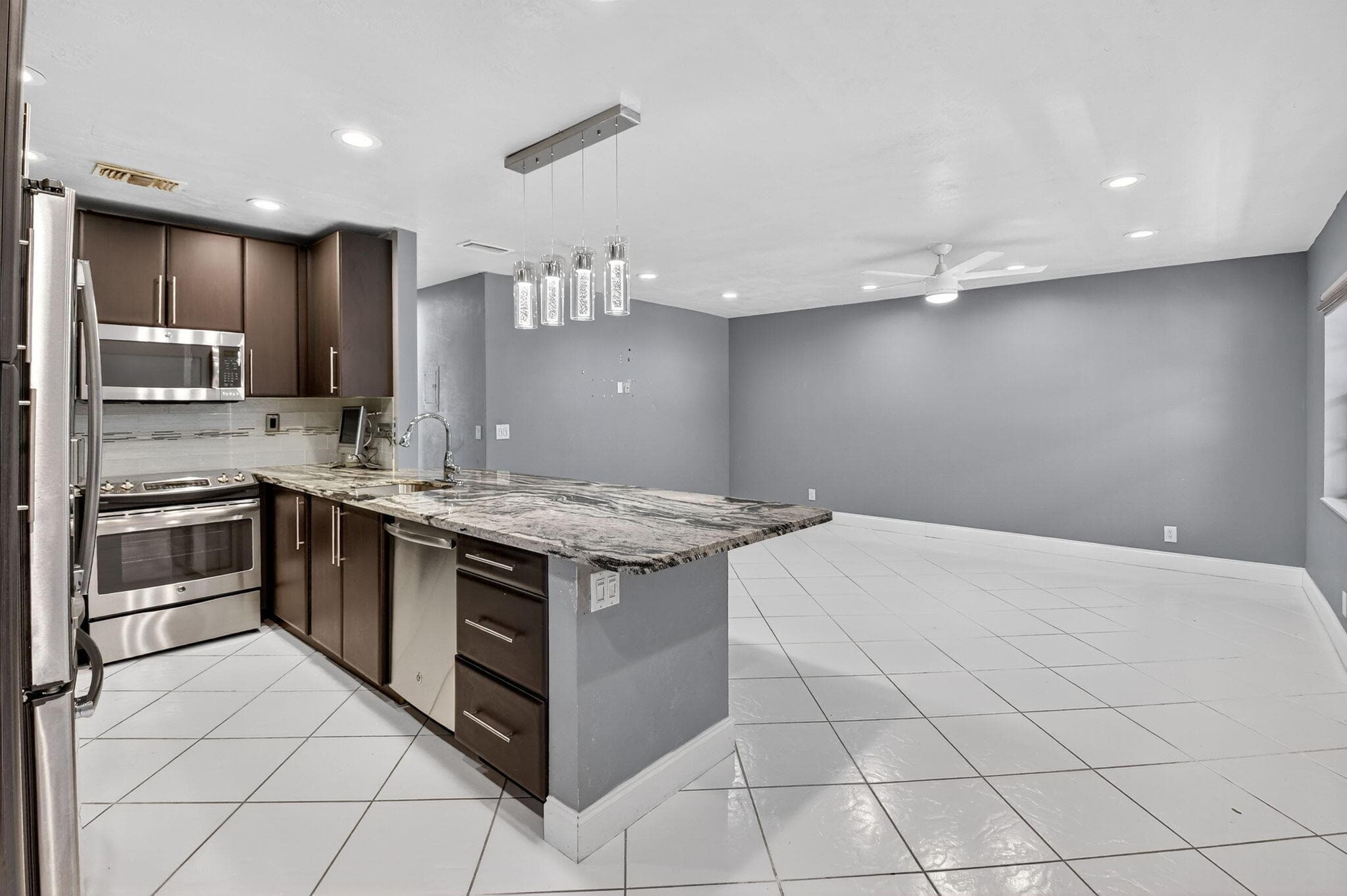 624 Flanders M, Delray Beach, FL 33484 — photo 6 of 44
