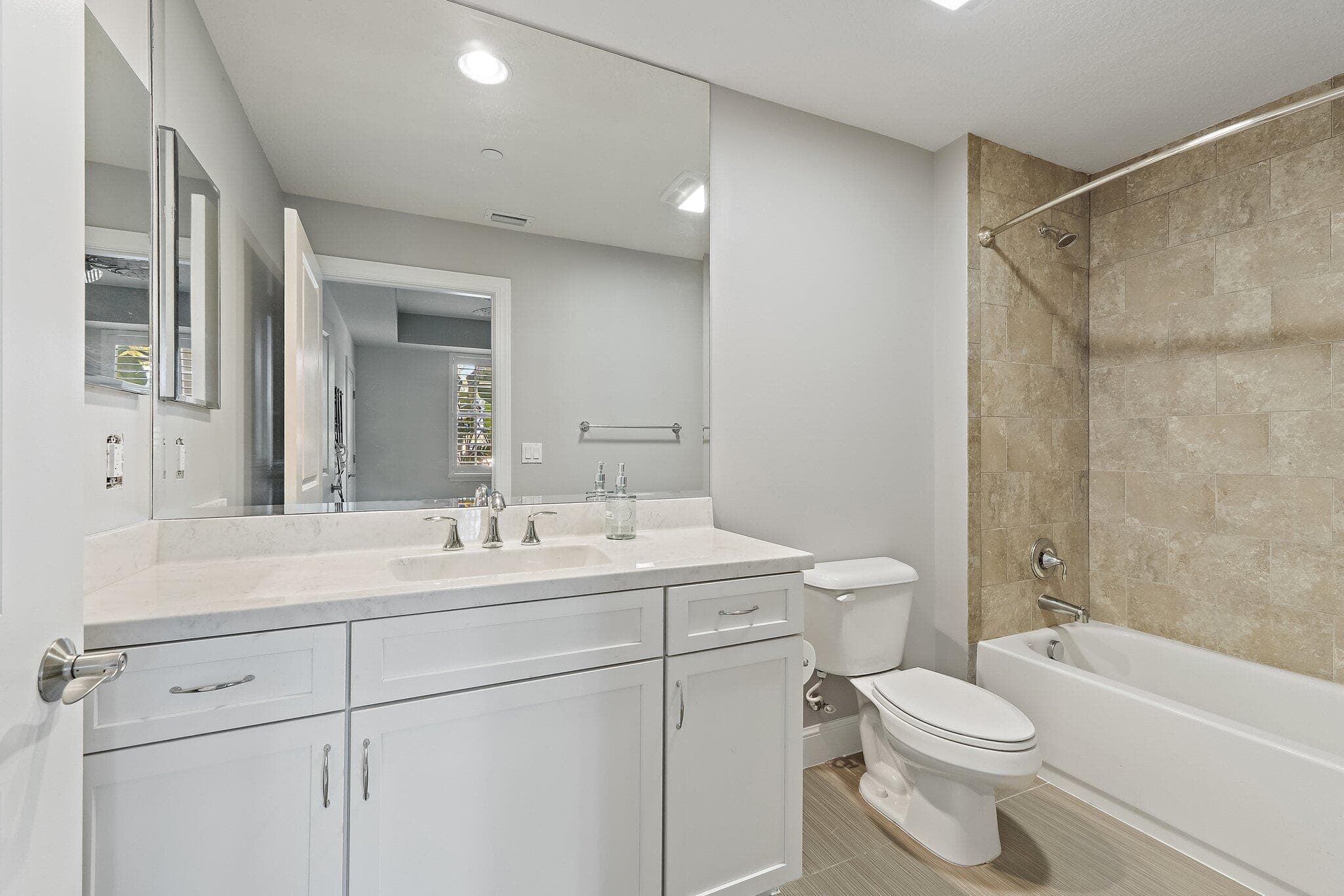 411 Bay Colony Drive N & Slip #32, Juno Beach, FL 33408 — photo 31 of 47