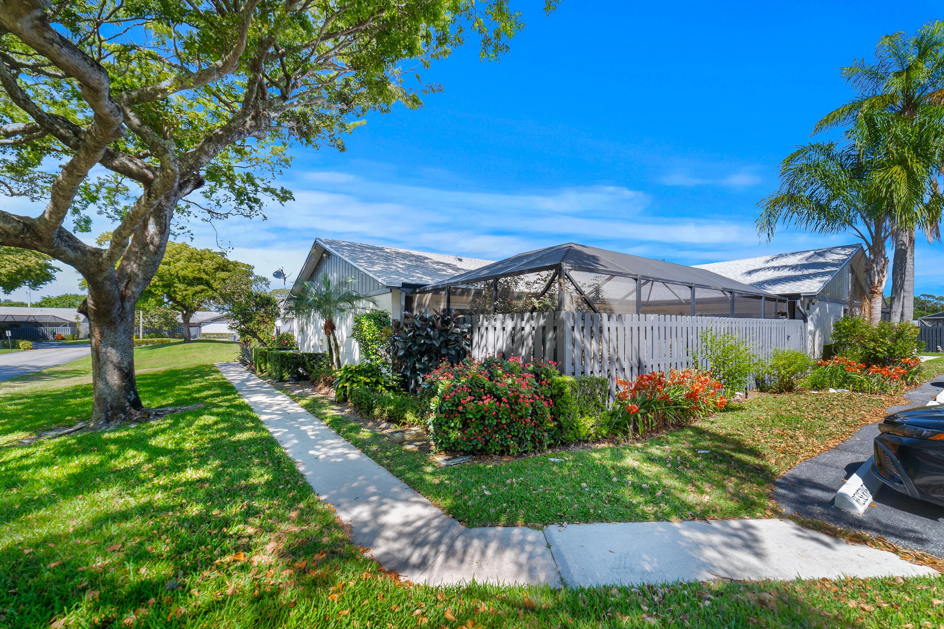1139 Summit Trail Circle A, West Palm Beach, FL 33415 — photo 1 of 38