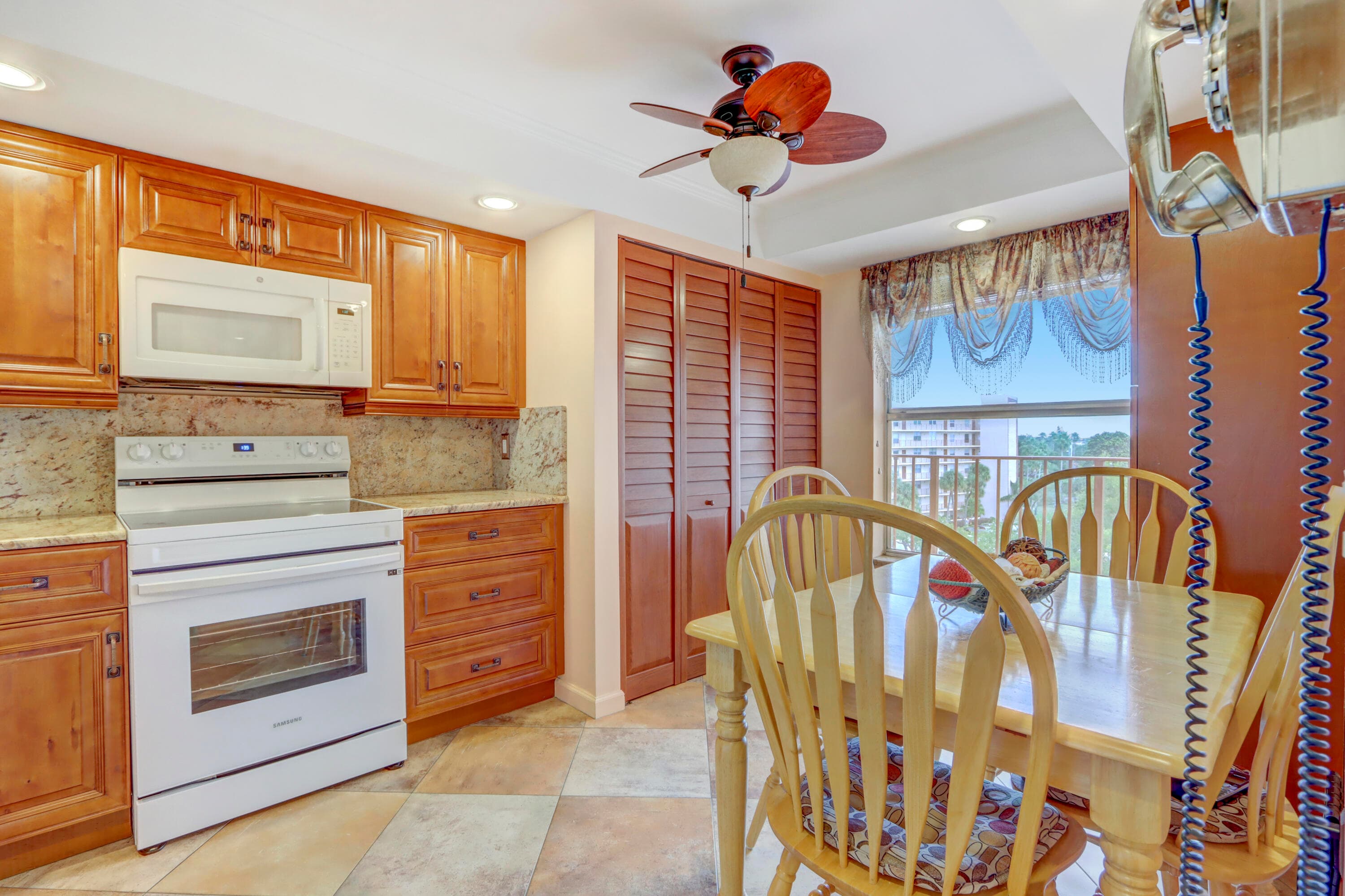 14575 Bonaire Boulevard 601, Delray Beach, FL 33446 — photo 9 of 31