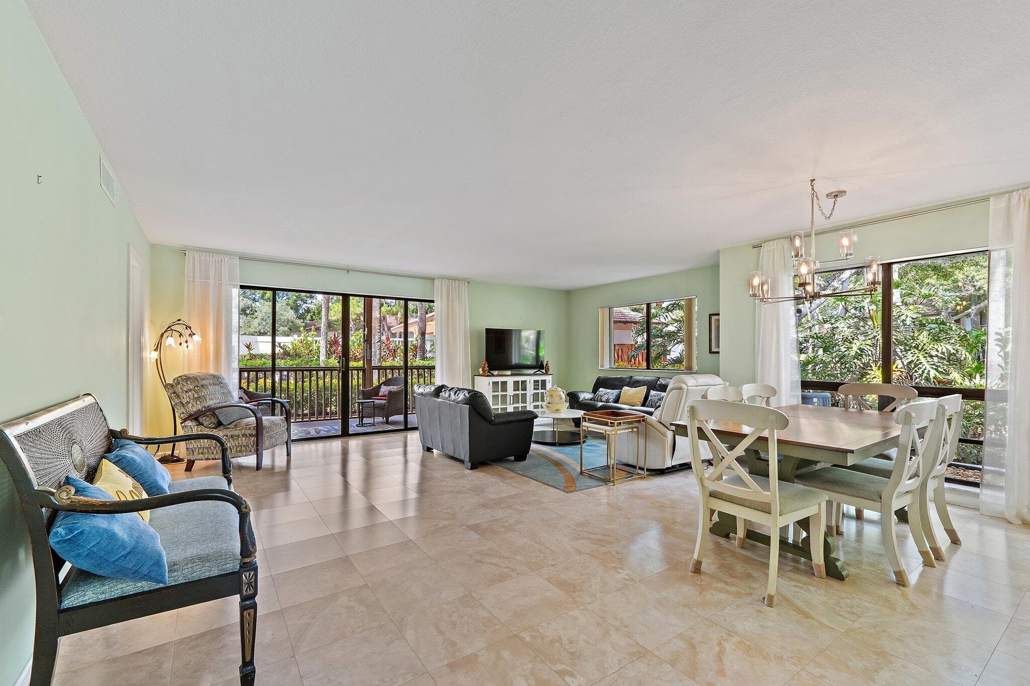 413 Brackenwood Lane S, Palm Beach Gardens, FL 33418 — photo 4 of 32