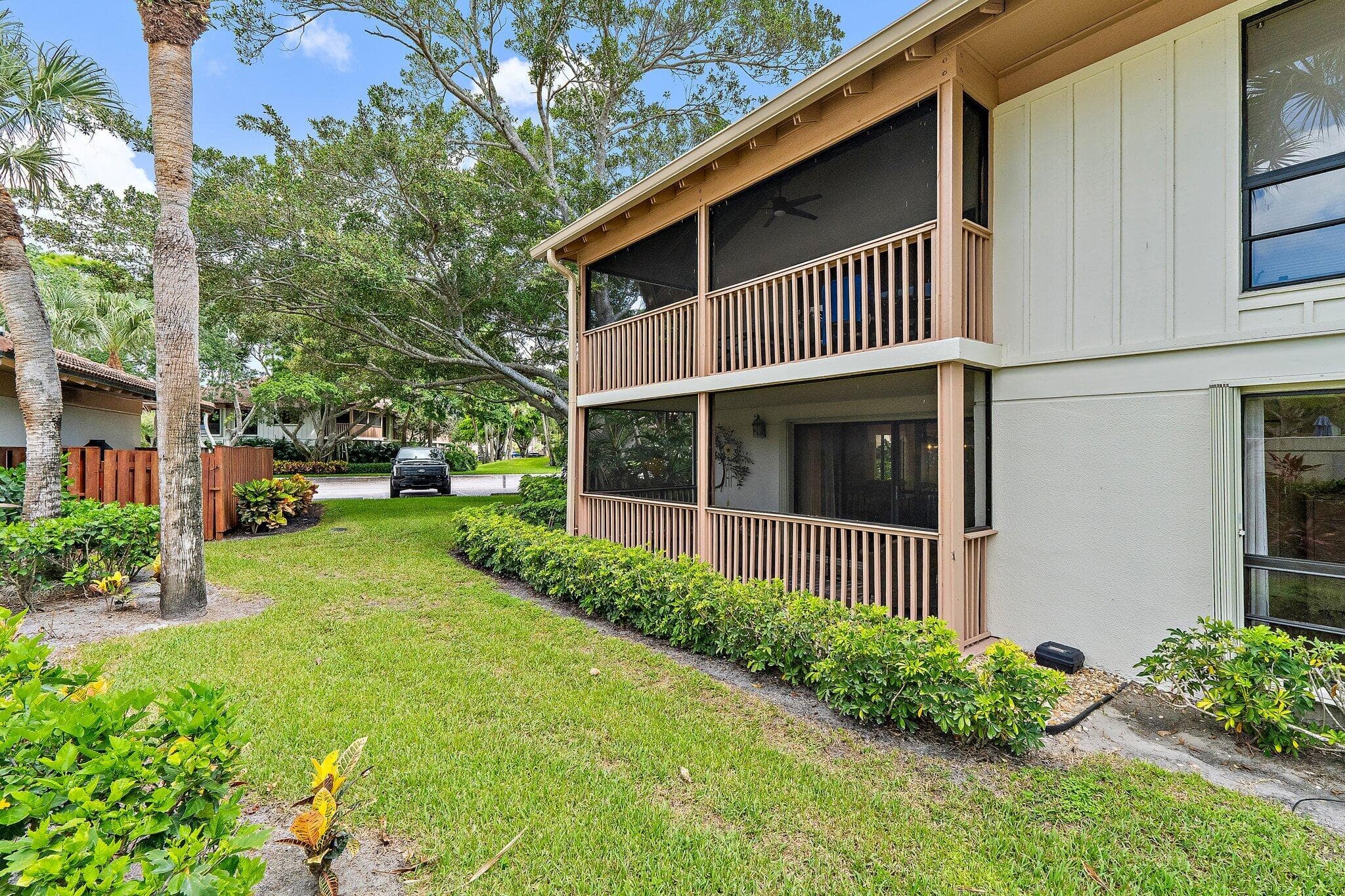 413 Brackenwood Lane S, Palm Beach Gardens, FL 33418 — photo 31 of 32