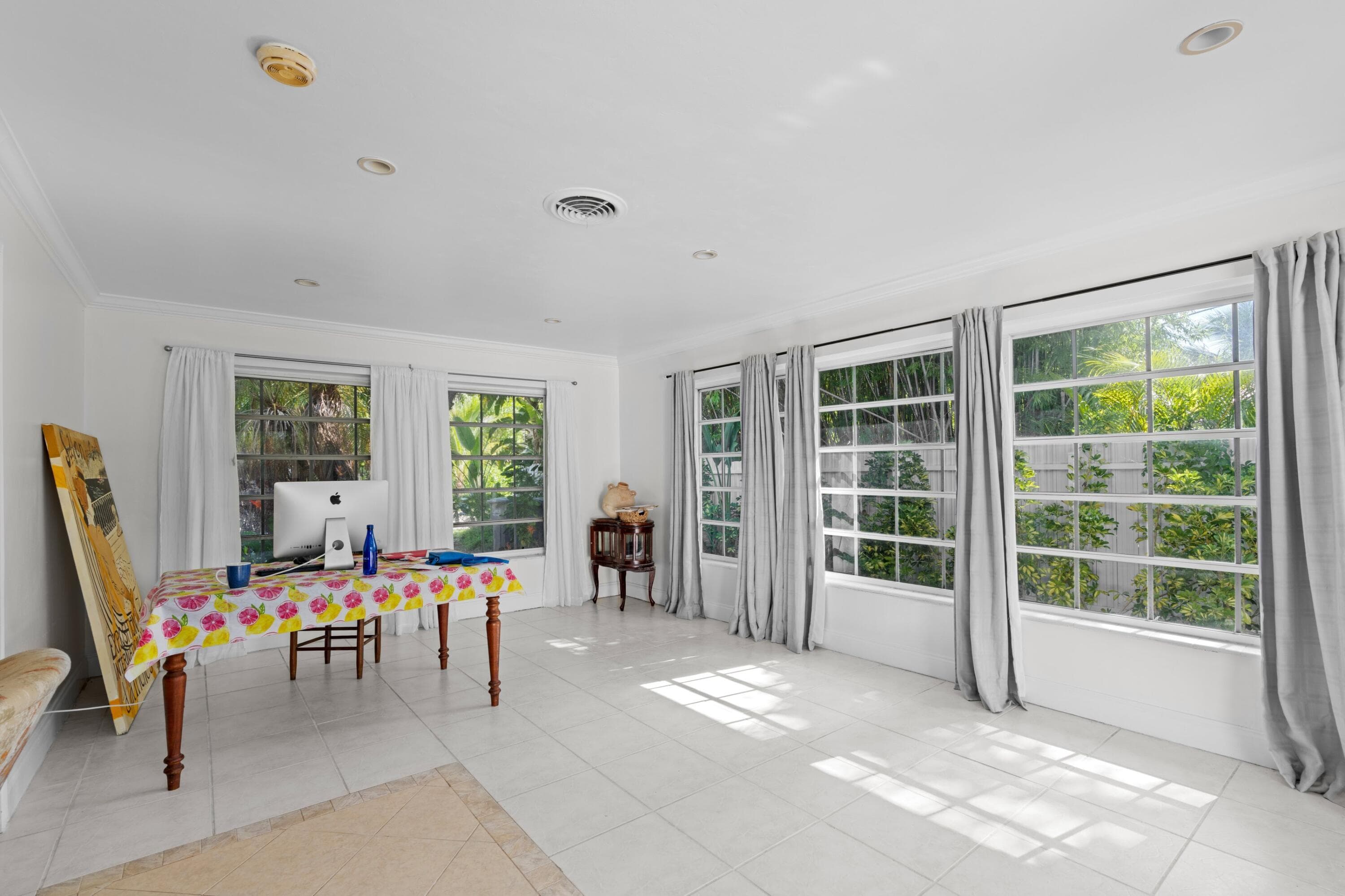 208 34th Street, West Palm Beach, FL 33407 — photo 10 of 27