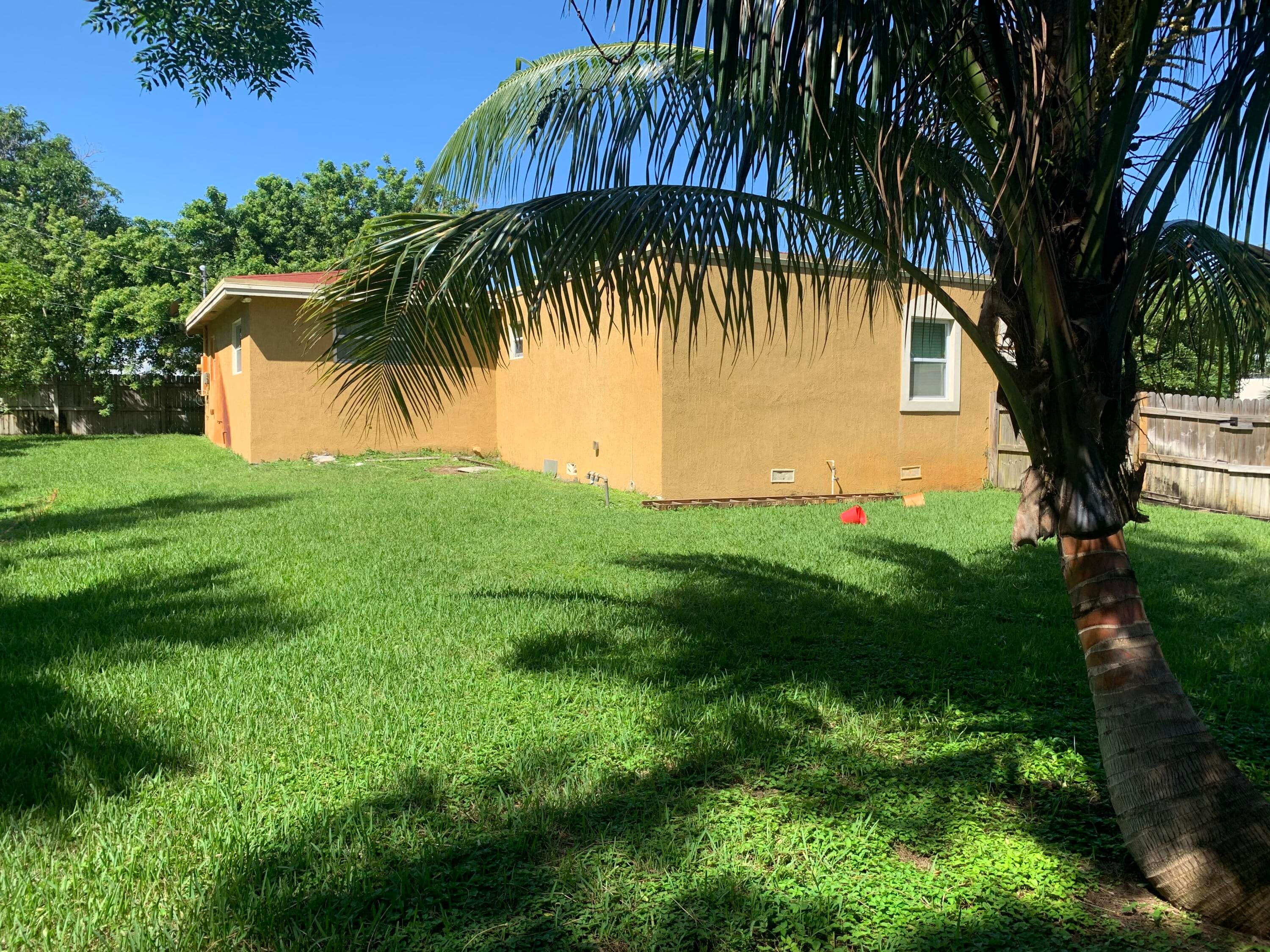 212 NW 6th Avenue, Boynton Beach, FL 33435 — photo 5 of 6