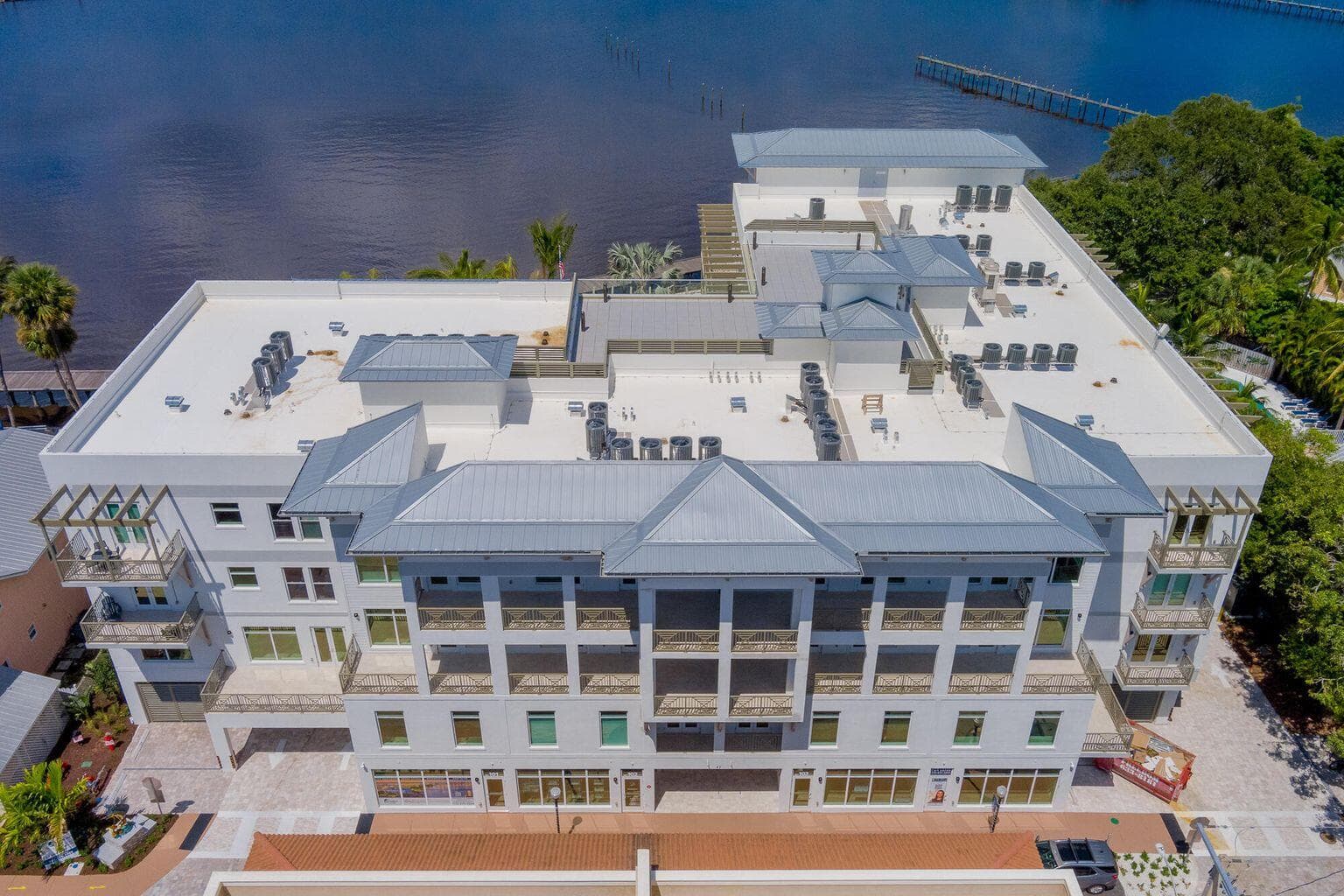 41 SW Seminole Street 210, Stuart, FL 34994 — photo 4 of 38