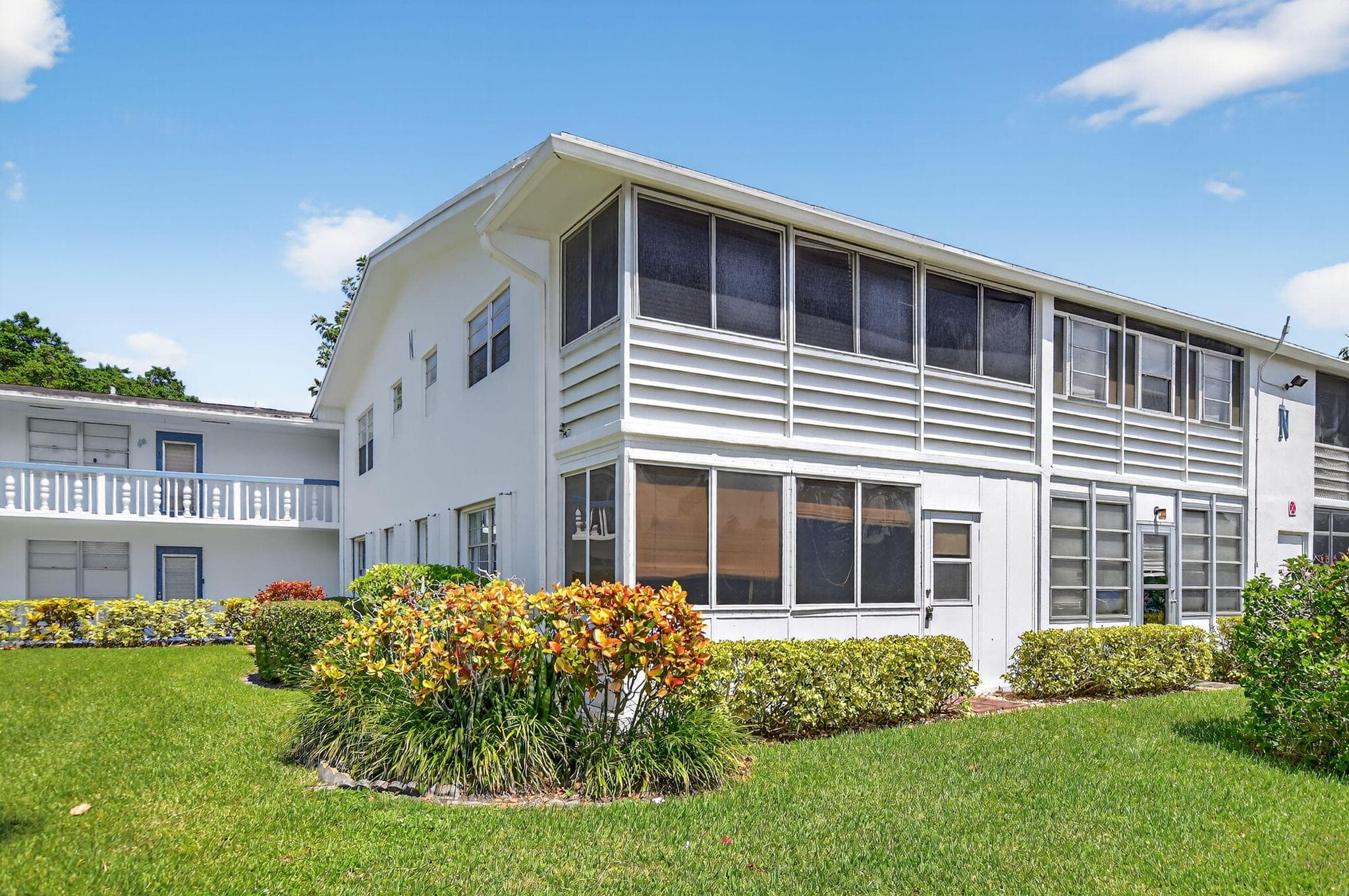 425 Durham N, Deerfield Beach, FL 33442 — photo 6 of 75