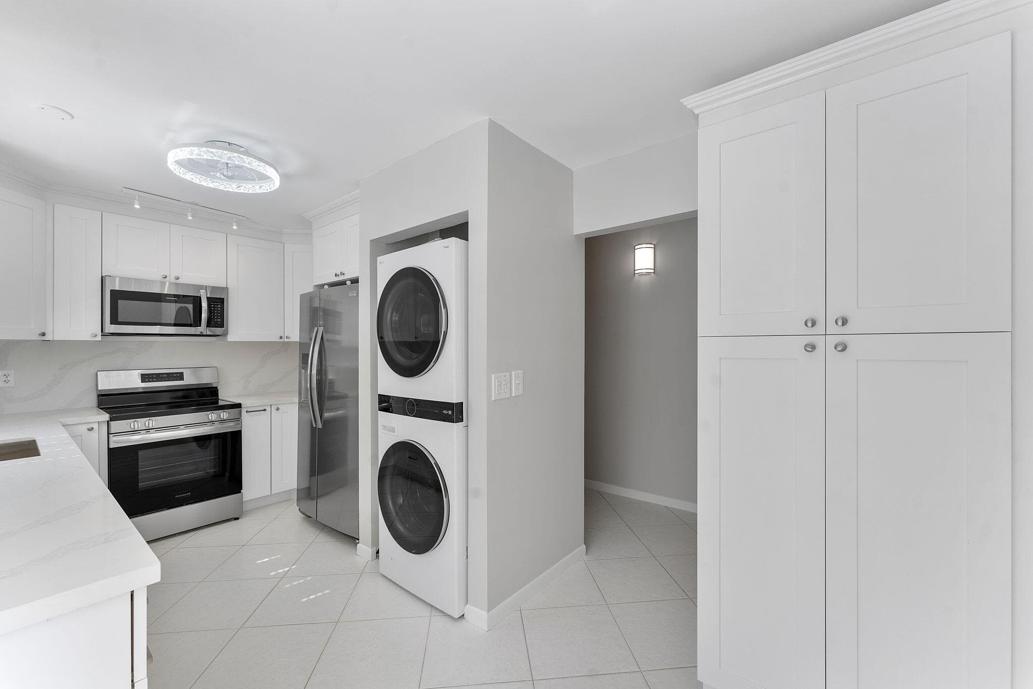159 NW 70th Street 603, Boca Raton, FL 33487 — photo 9 of 35