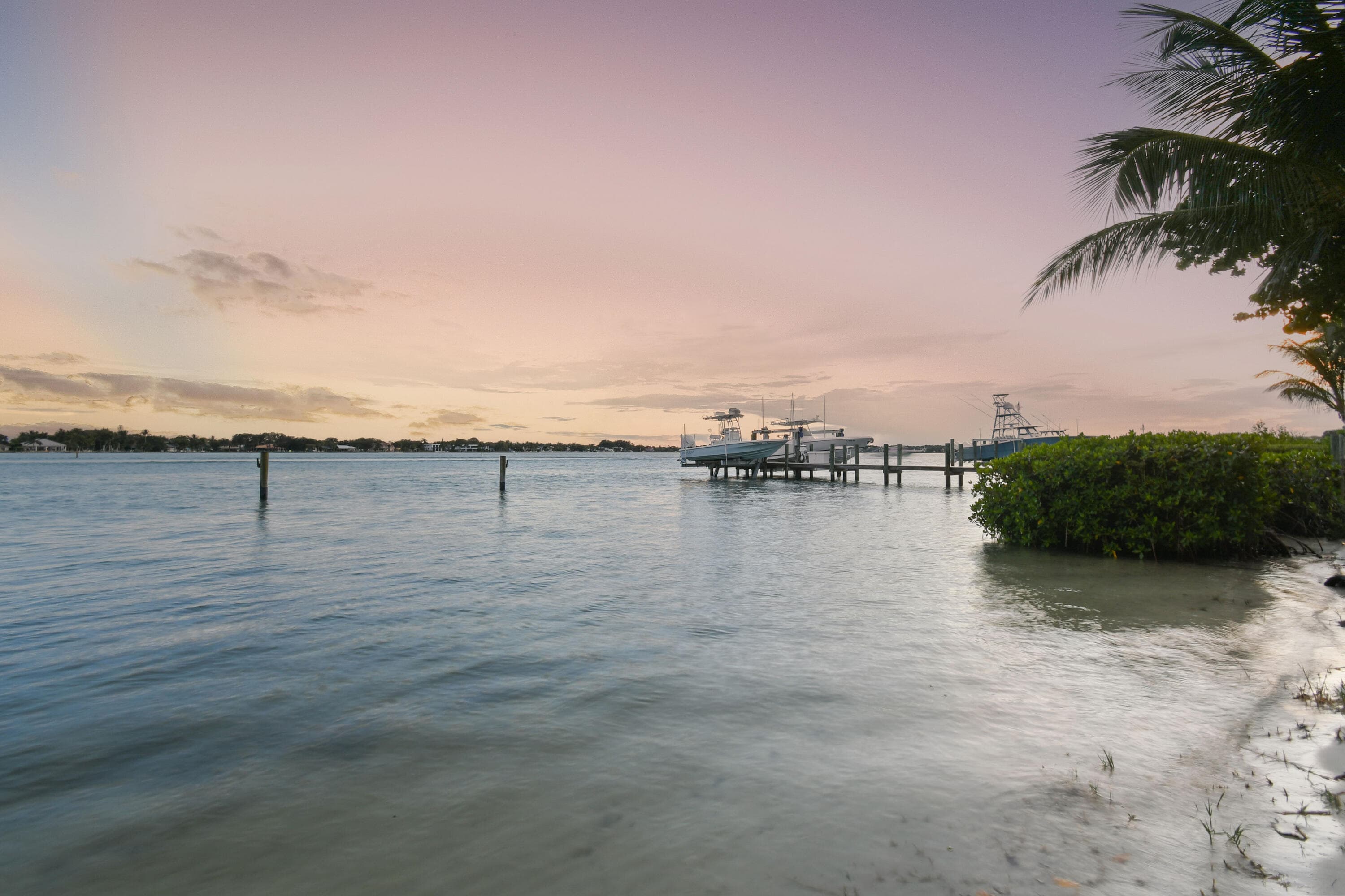 114 W Riverside Drive, Jupiter, FL 33469 — photo 20 of 35