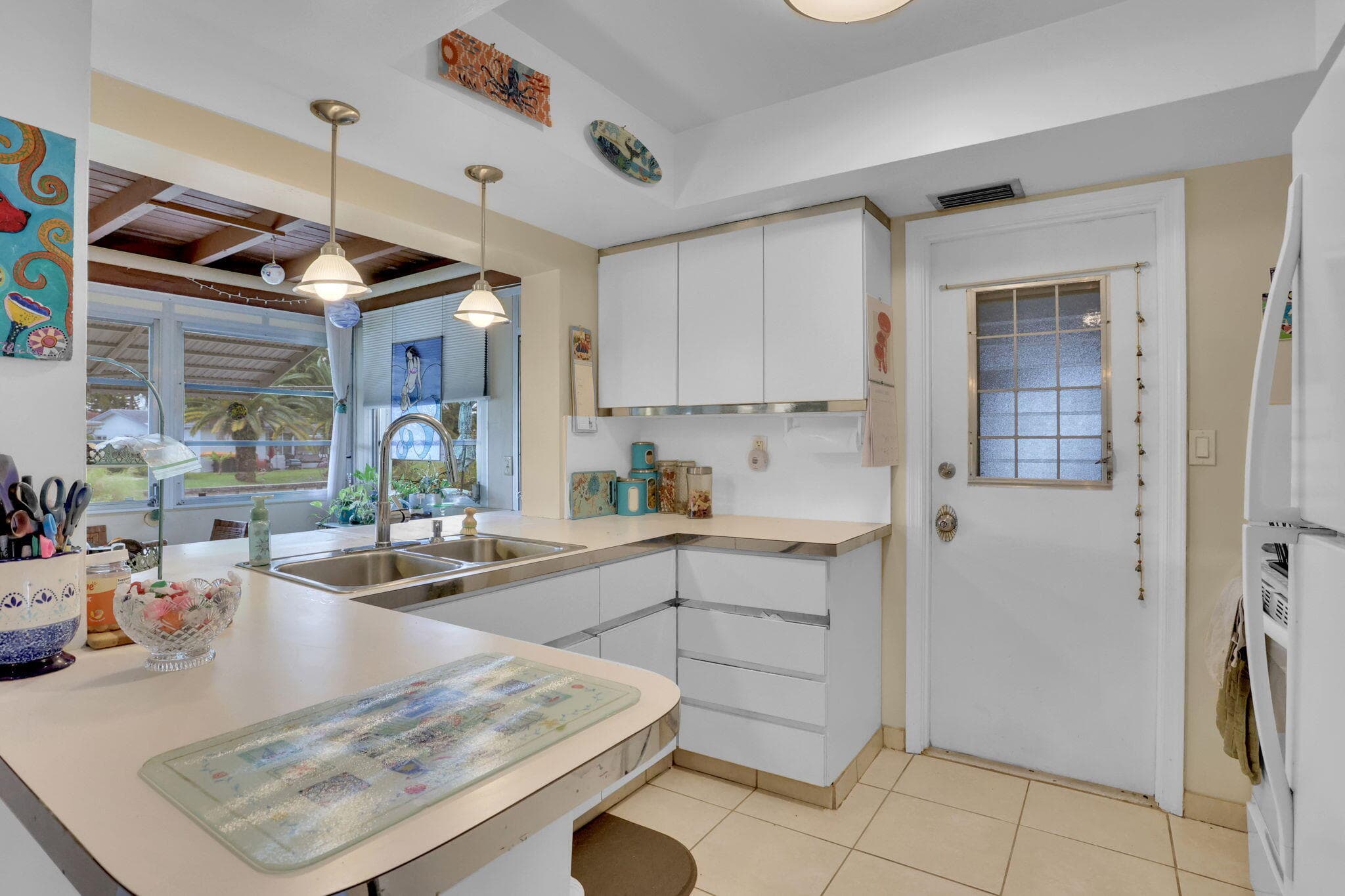 4914 NW 52 Street, Tamarac, FL 33319 — photo 8 of 30