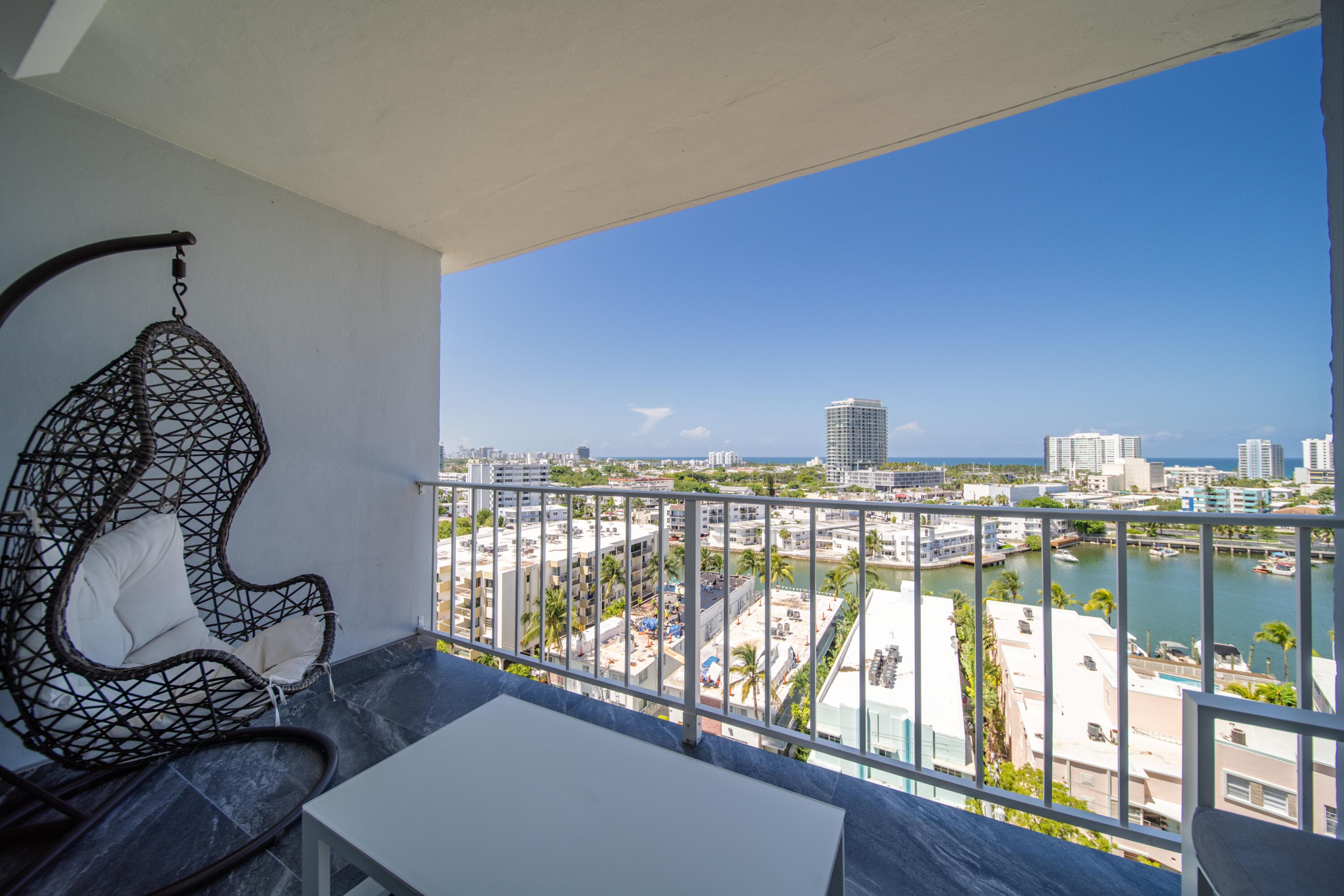 6900 Bay Drive 11i, Miami Beach, FL 33141 — photo 9 of 35
