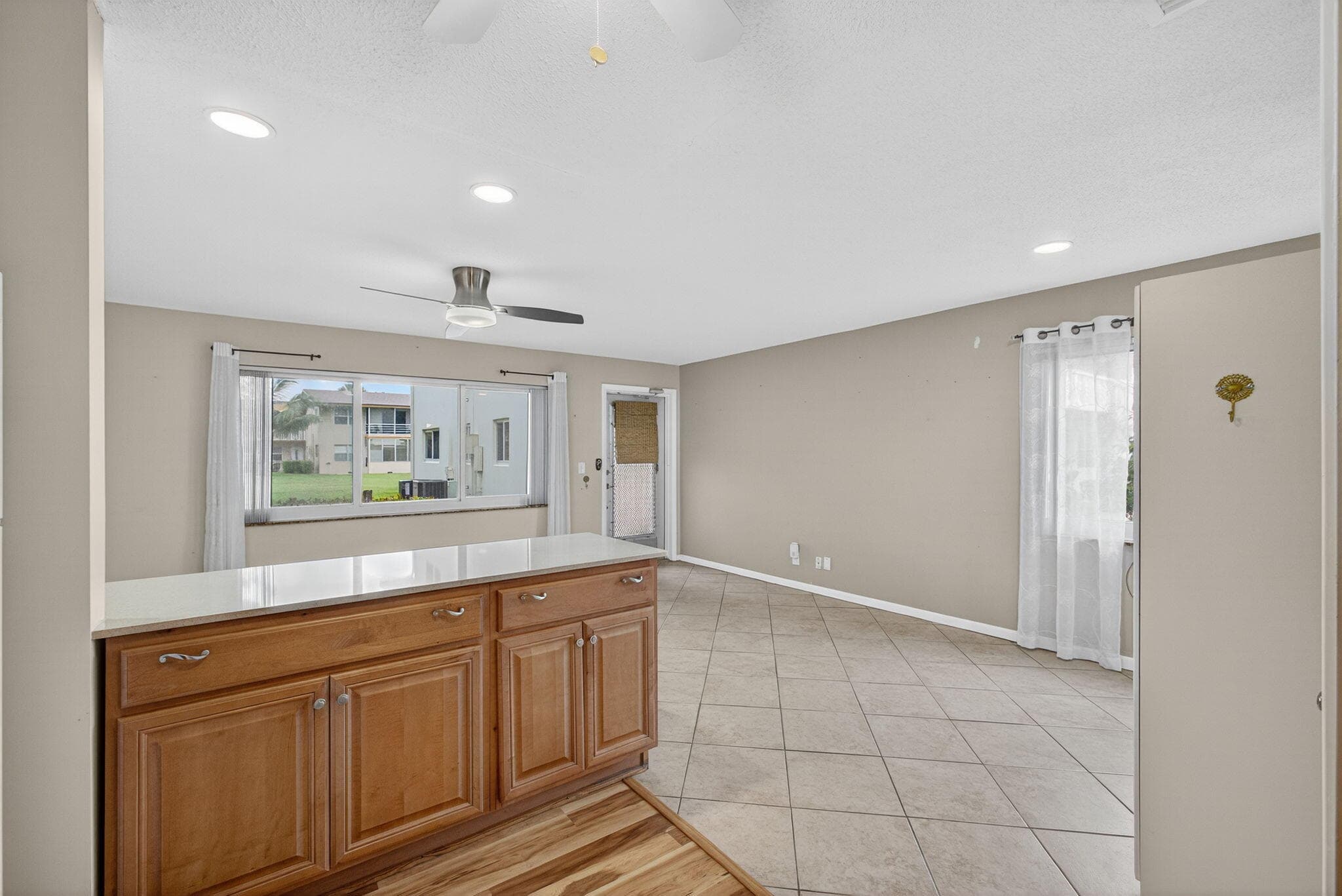 221 Coventry J, West Palm Beach, FL 33417 — photo 14 of 52