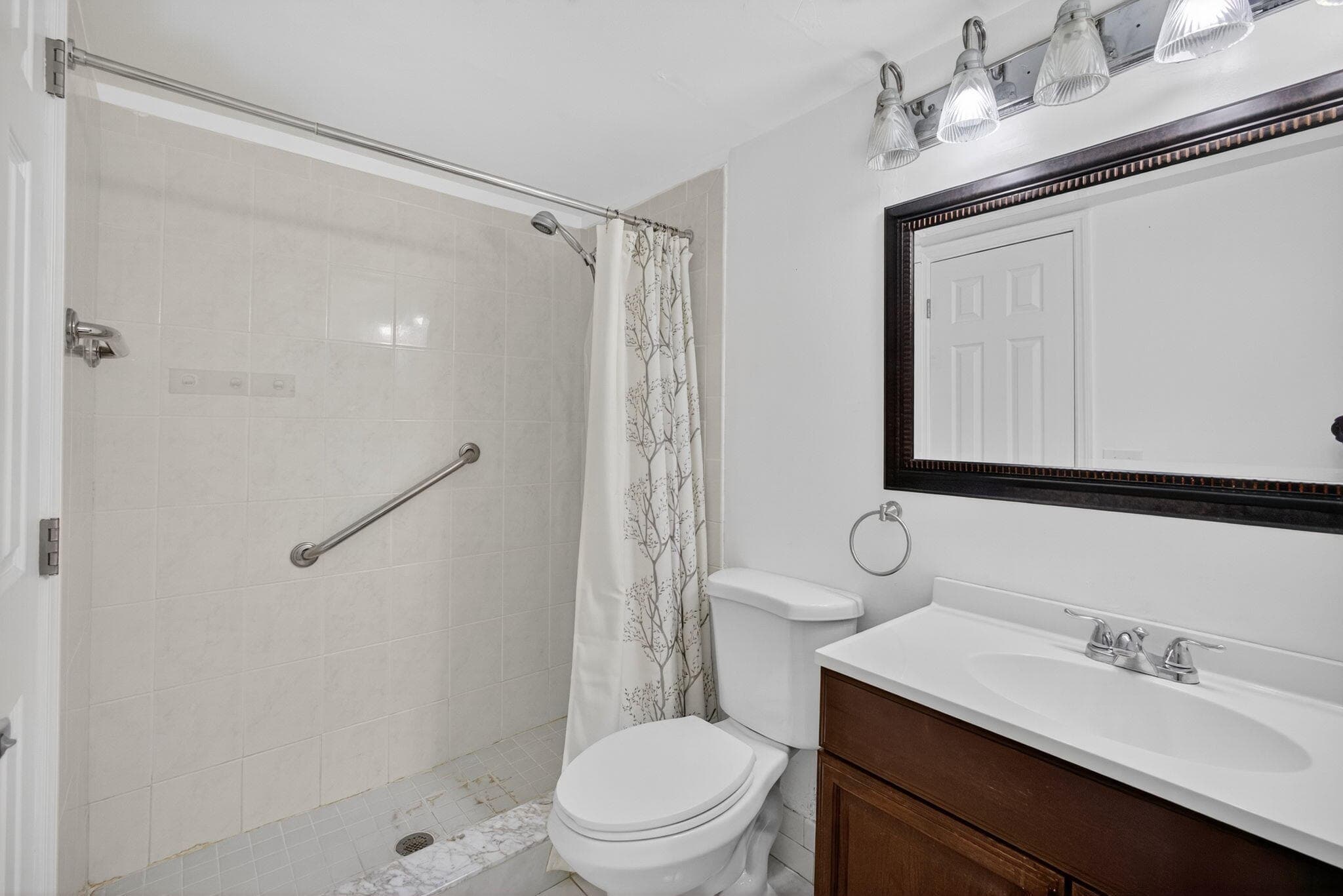 221 Coventry J, West Palm Beach, FL 33417 — photo 21 of 52
