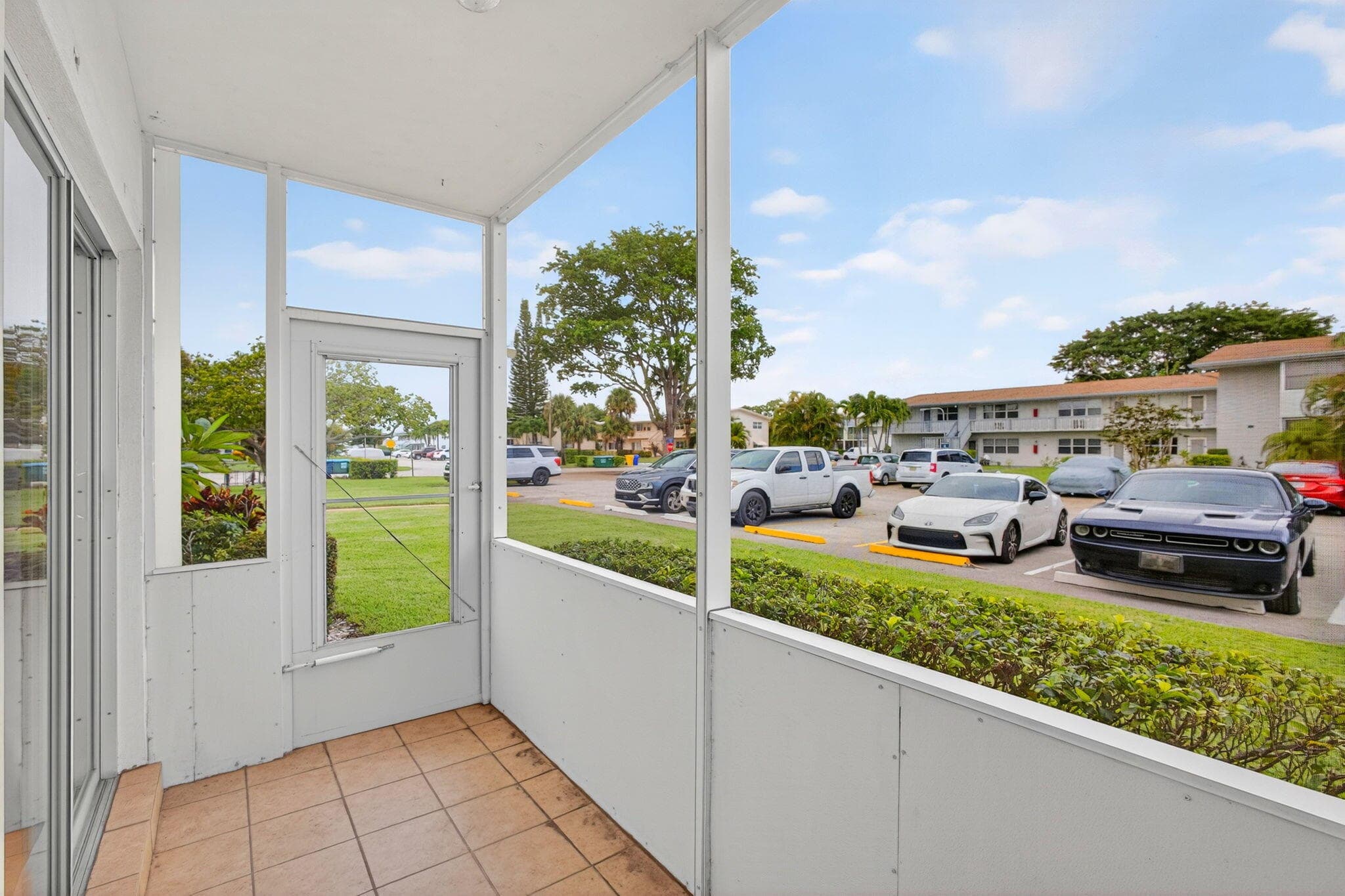 221 Coventry J, West Palm Beach, FL 33417 — photo 3 of 52