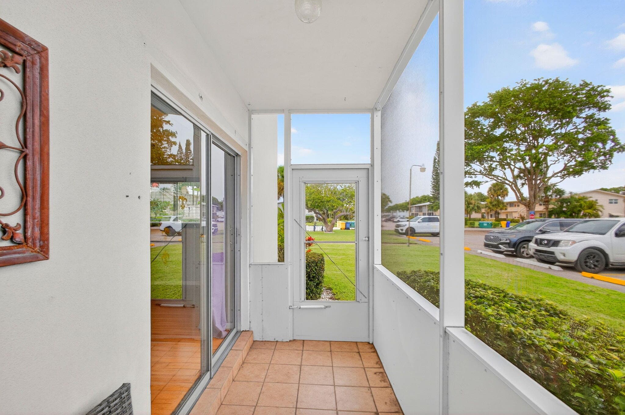 221 Coventry J, West Palm Beach, FL 33417 — photo 4 of 52