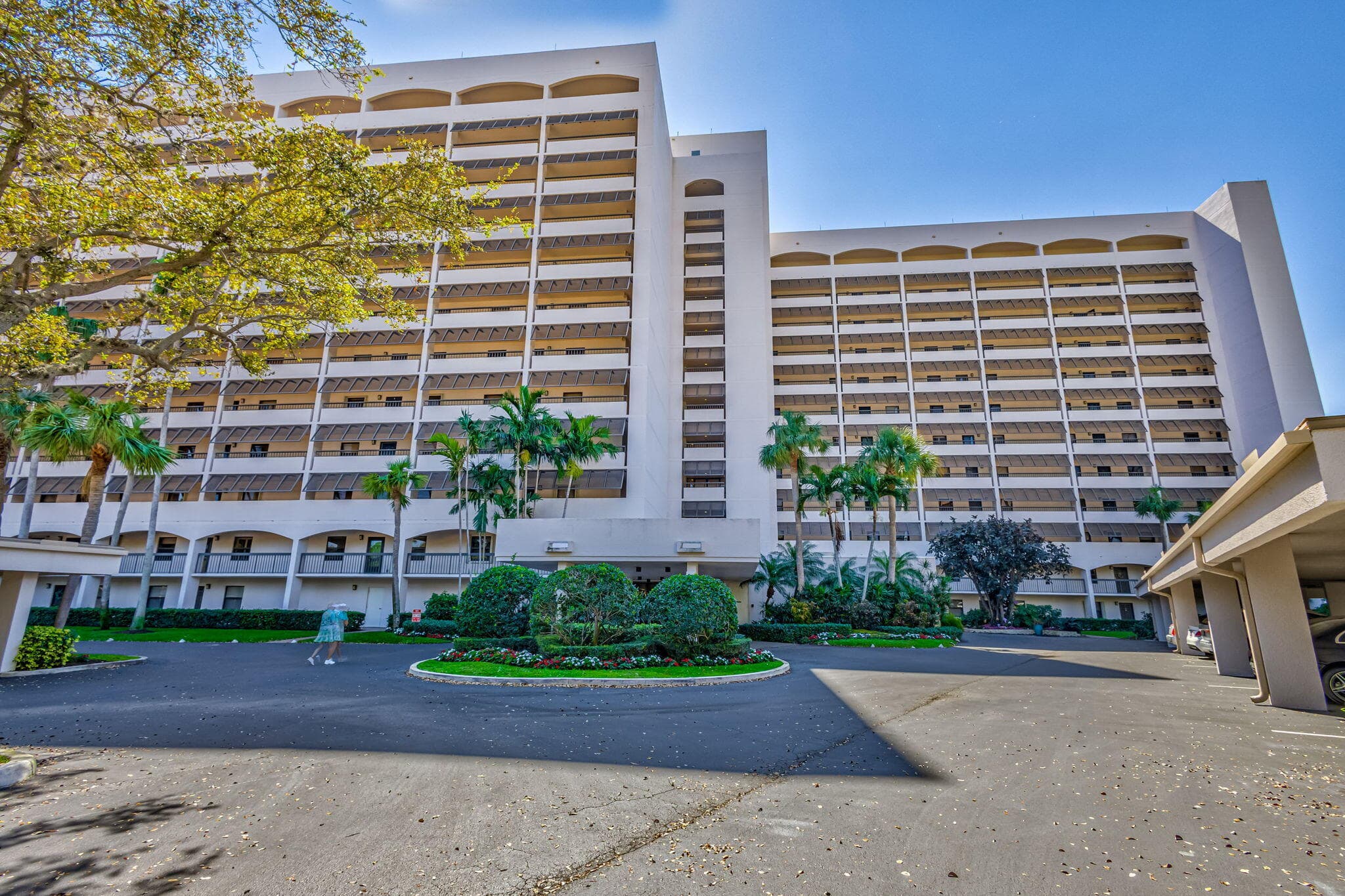 356 Golfview Road 609, North Palm Beach, FL 33408 — photo 4 of 104