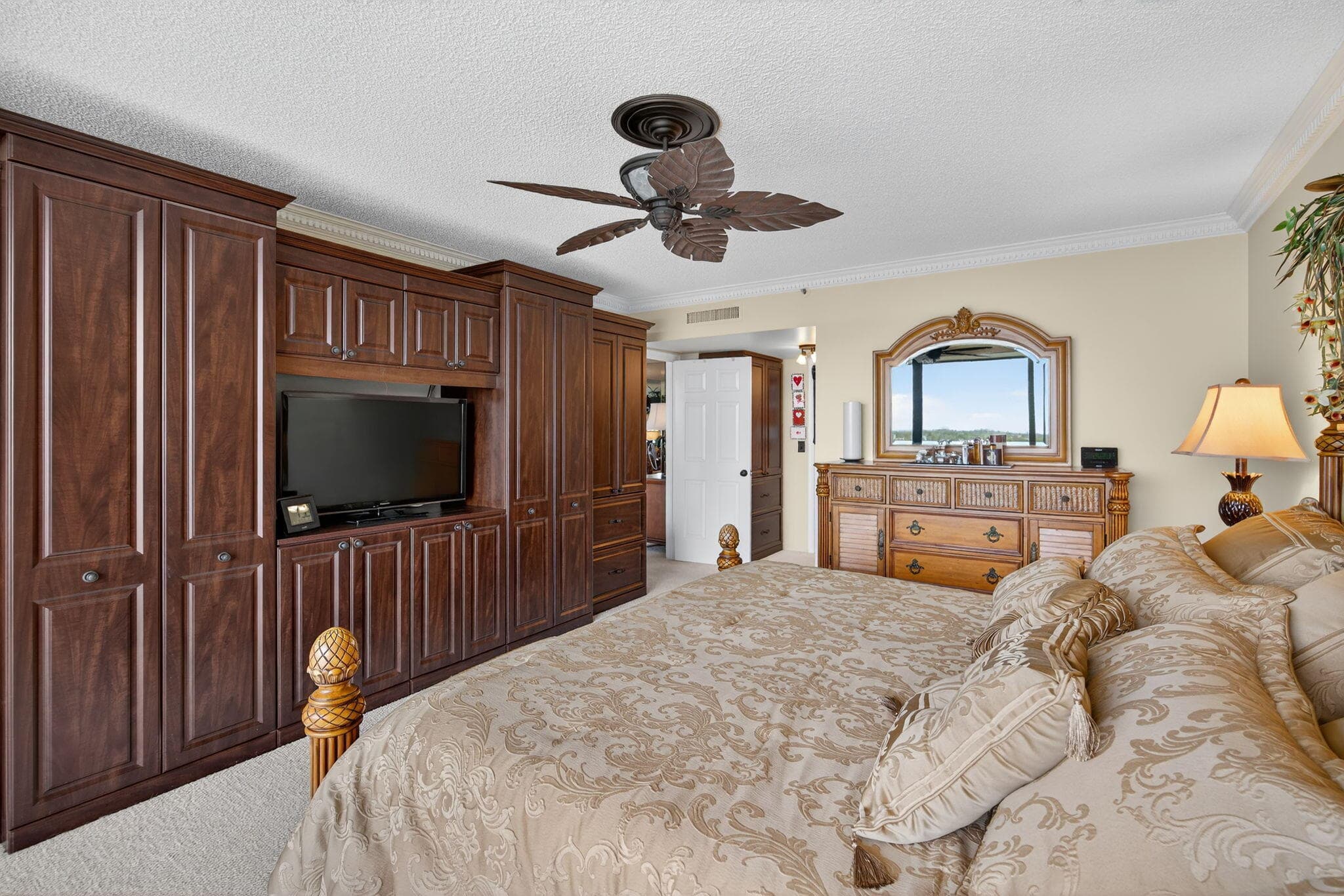 356 Golfview Road 609, North Palm Beach, FL 33408 — photo 24 of 104