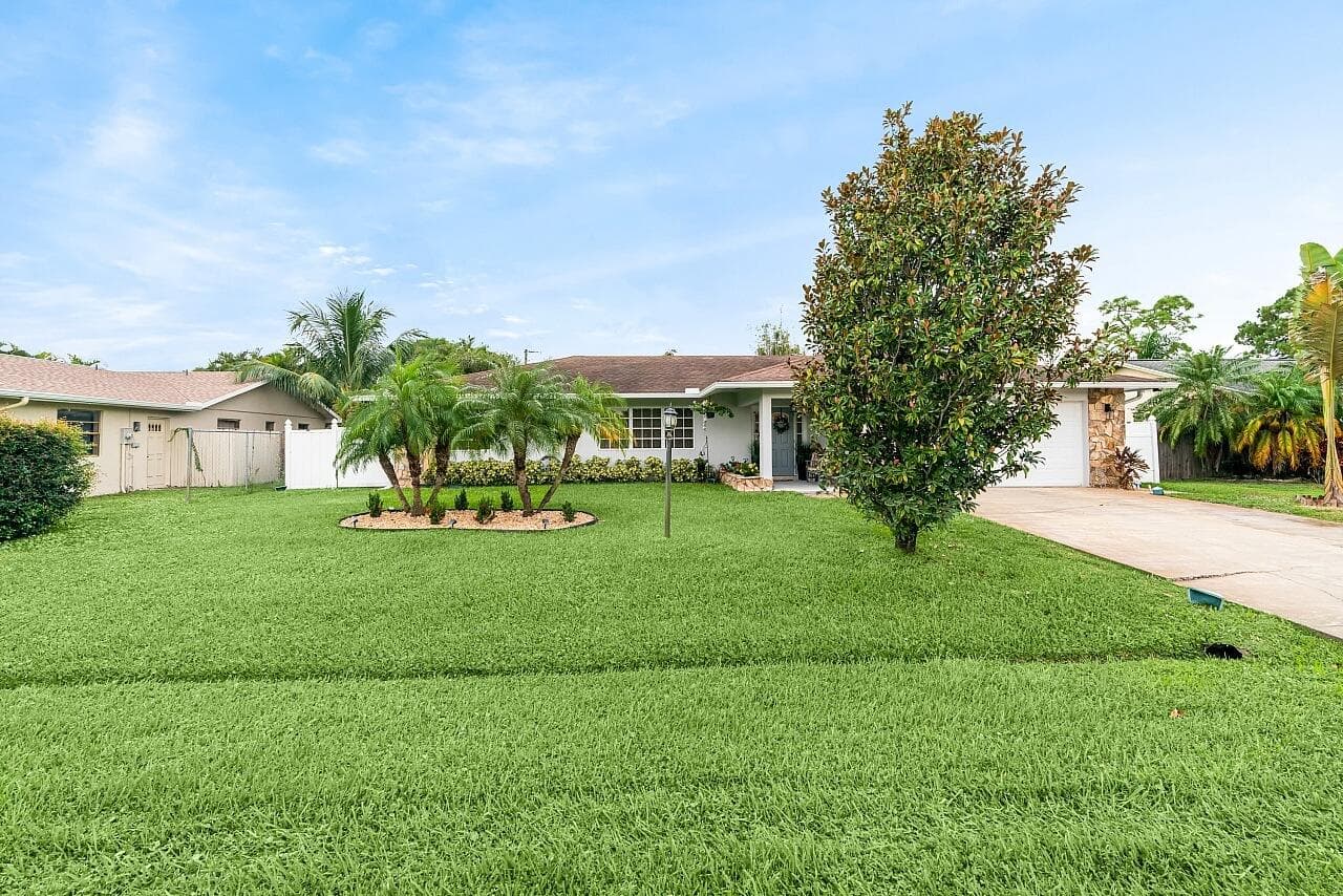 2482 SE Sidonia Street, Port St. Lucie, FL 34952 — photo 2 of 36
