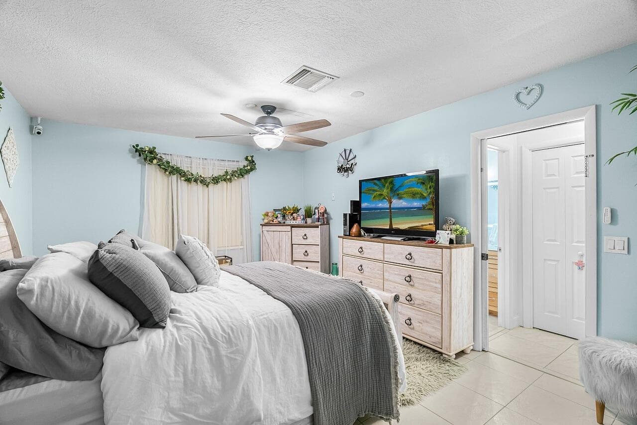 2482 SE Sidonia Street, Port St. Lucie, FL 34952 — photo 25 of 36