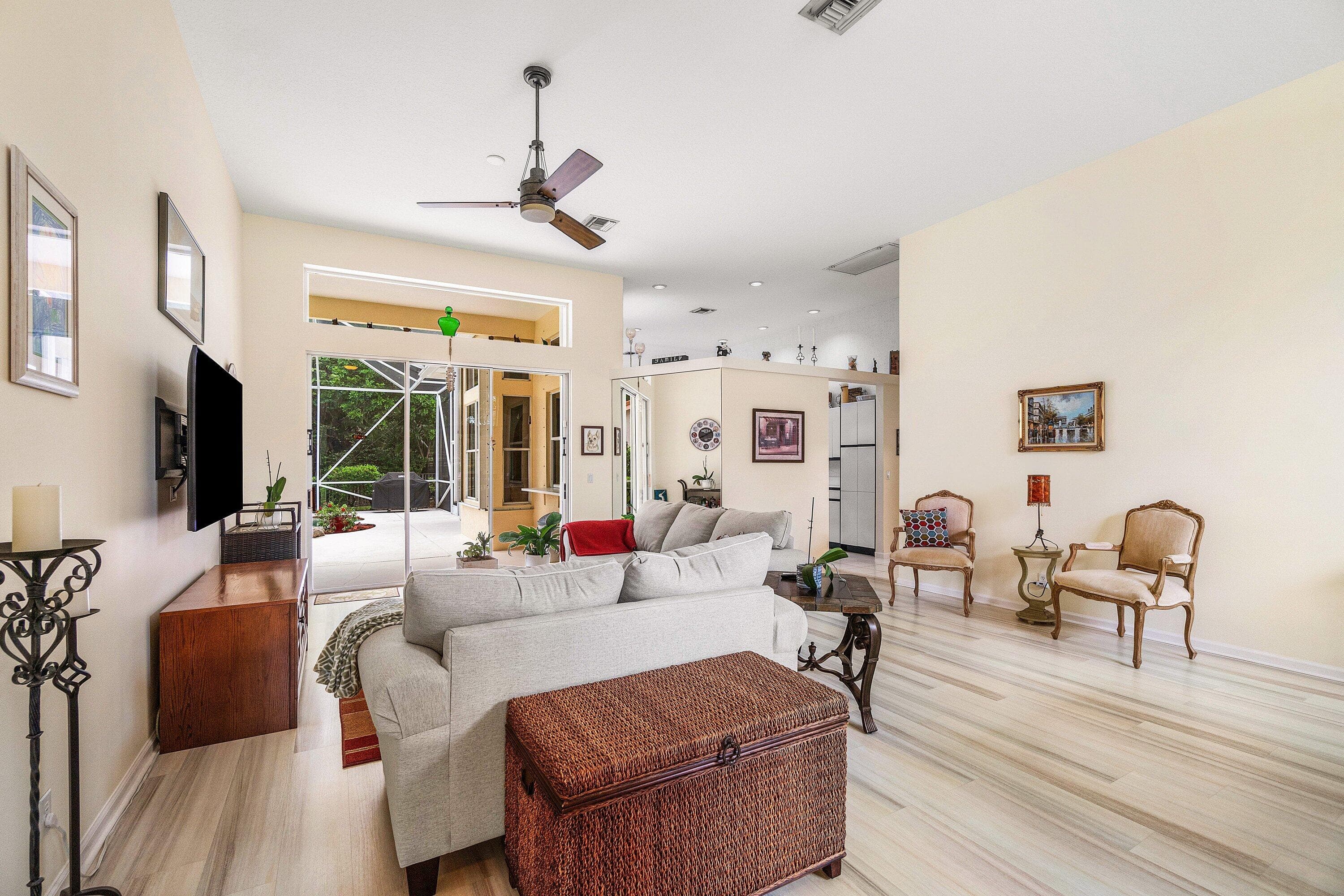 9043 Cypress Hollow Drive, Palm Beach Gardens, FL 33418 — photo 7 of 38