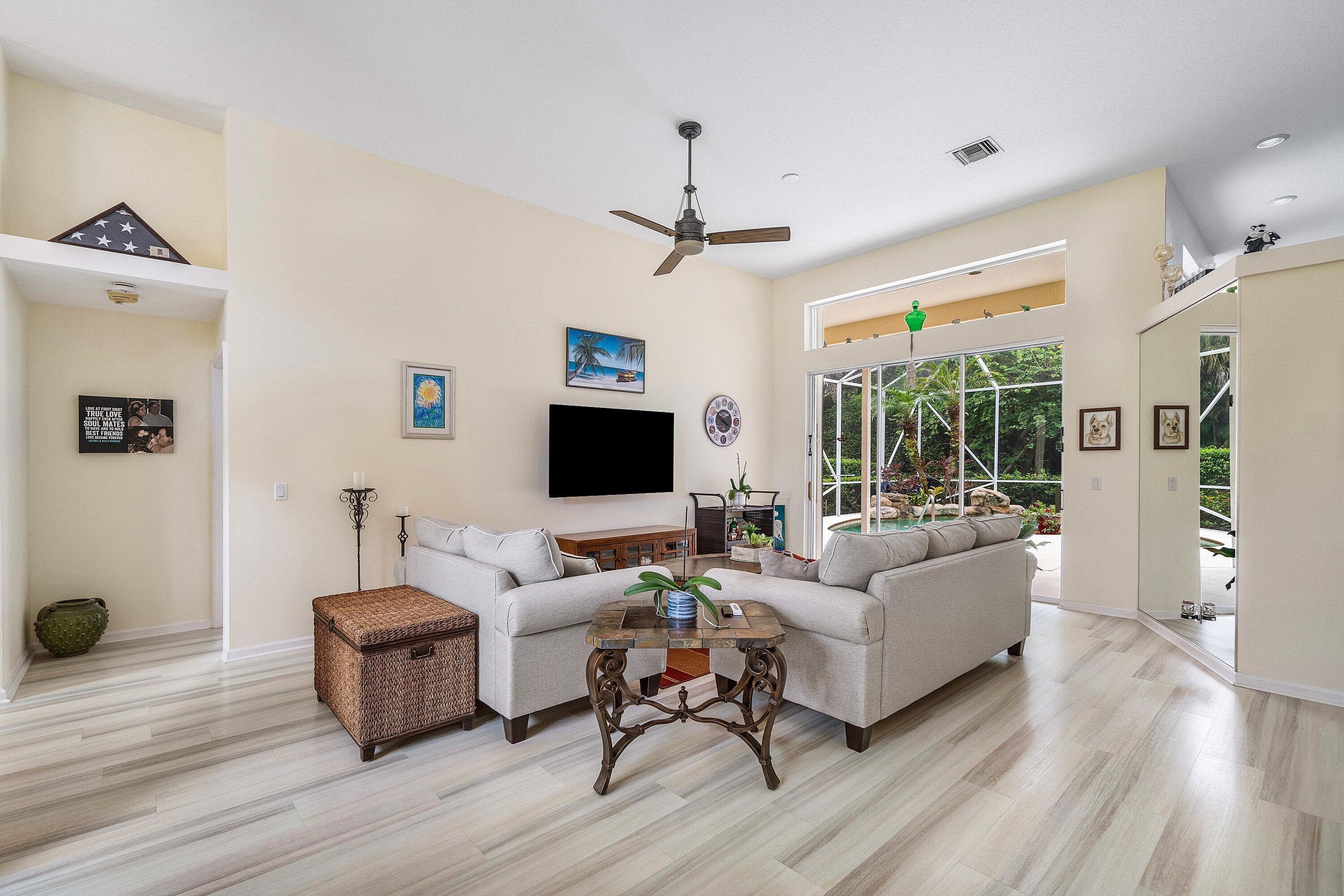 9043 Cypress Hollow Drive, Palm Beach Gardens, FL 33418 — photo 8 of 38