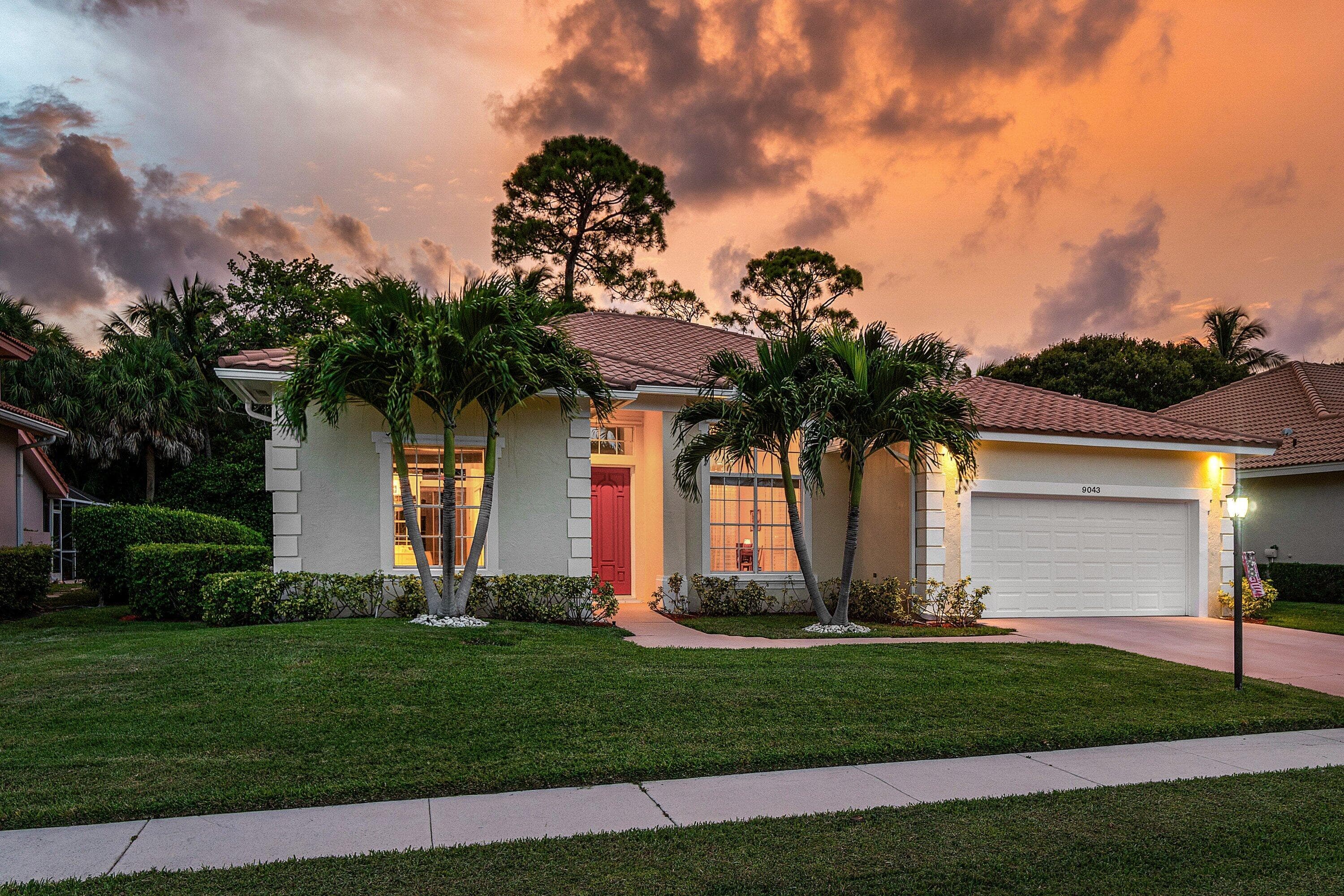 9043 Cypress Hollow Drive, Palm Beach Gardens, FL 33418 — photo 1 of 38