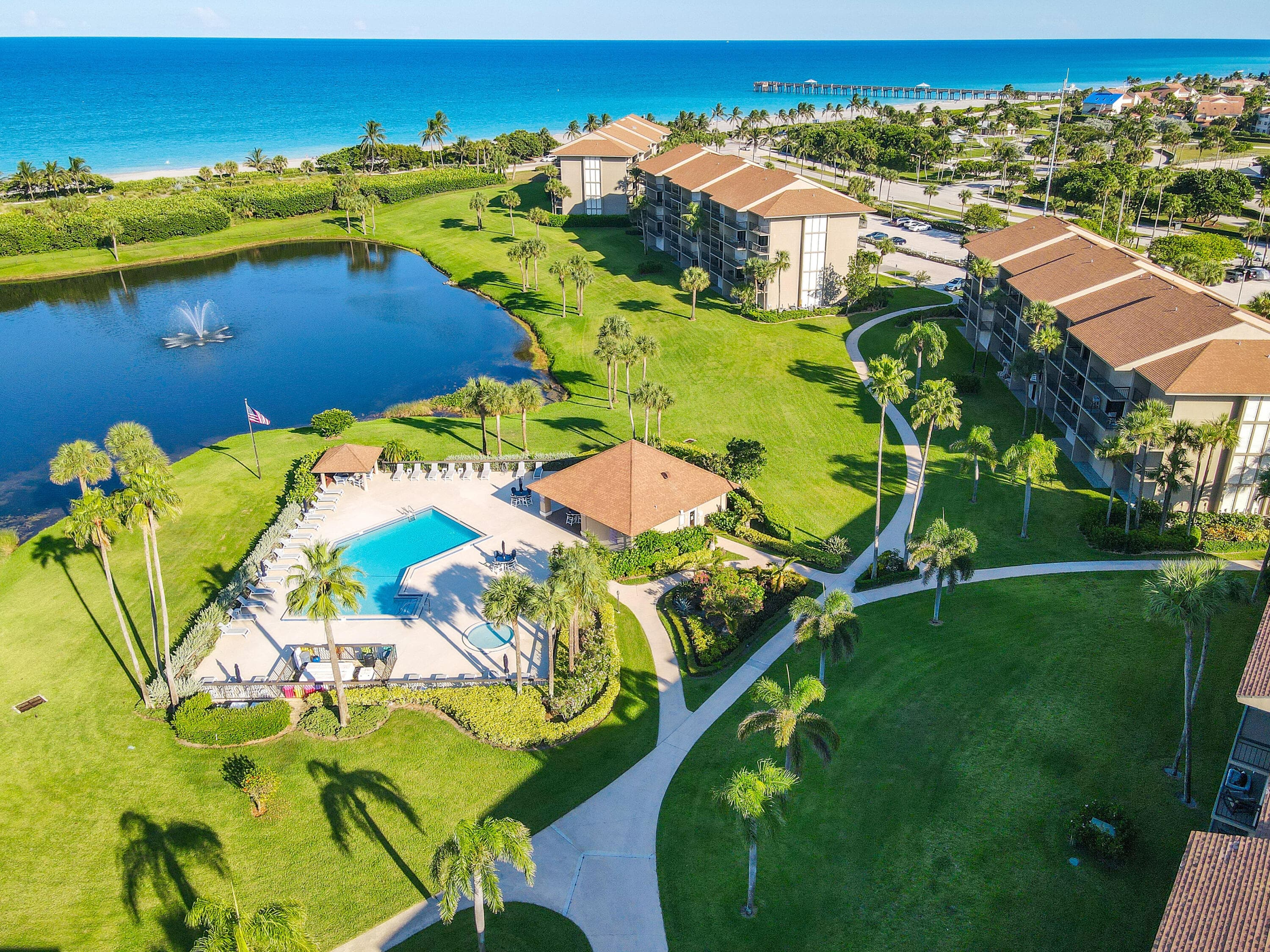 Condominium in Jupiter — photo 1 of 51
