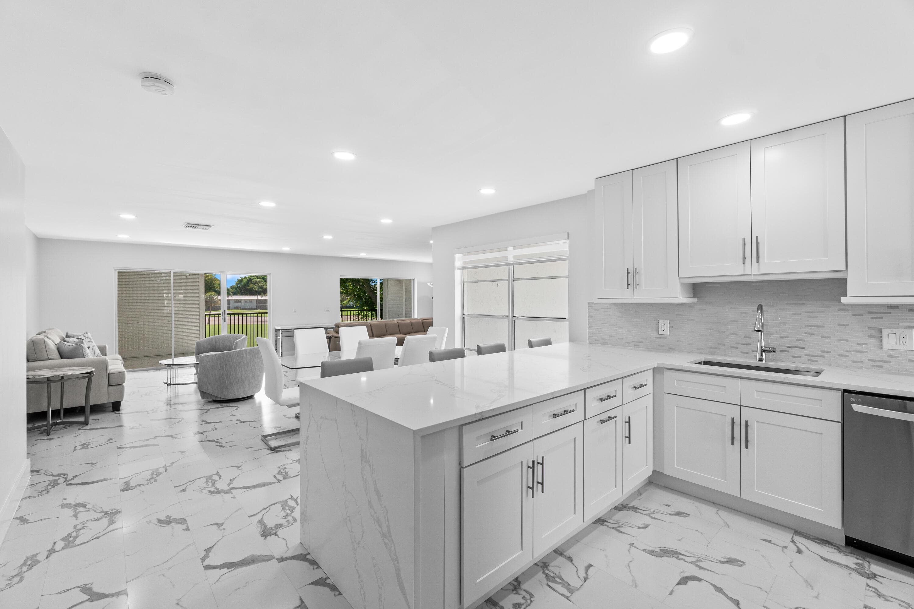 6 Stratford Drive E D, Boynton Beach, FL 33436 — photo 5 of 70