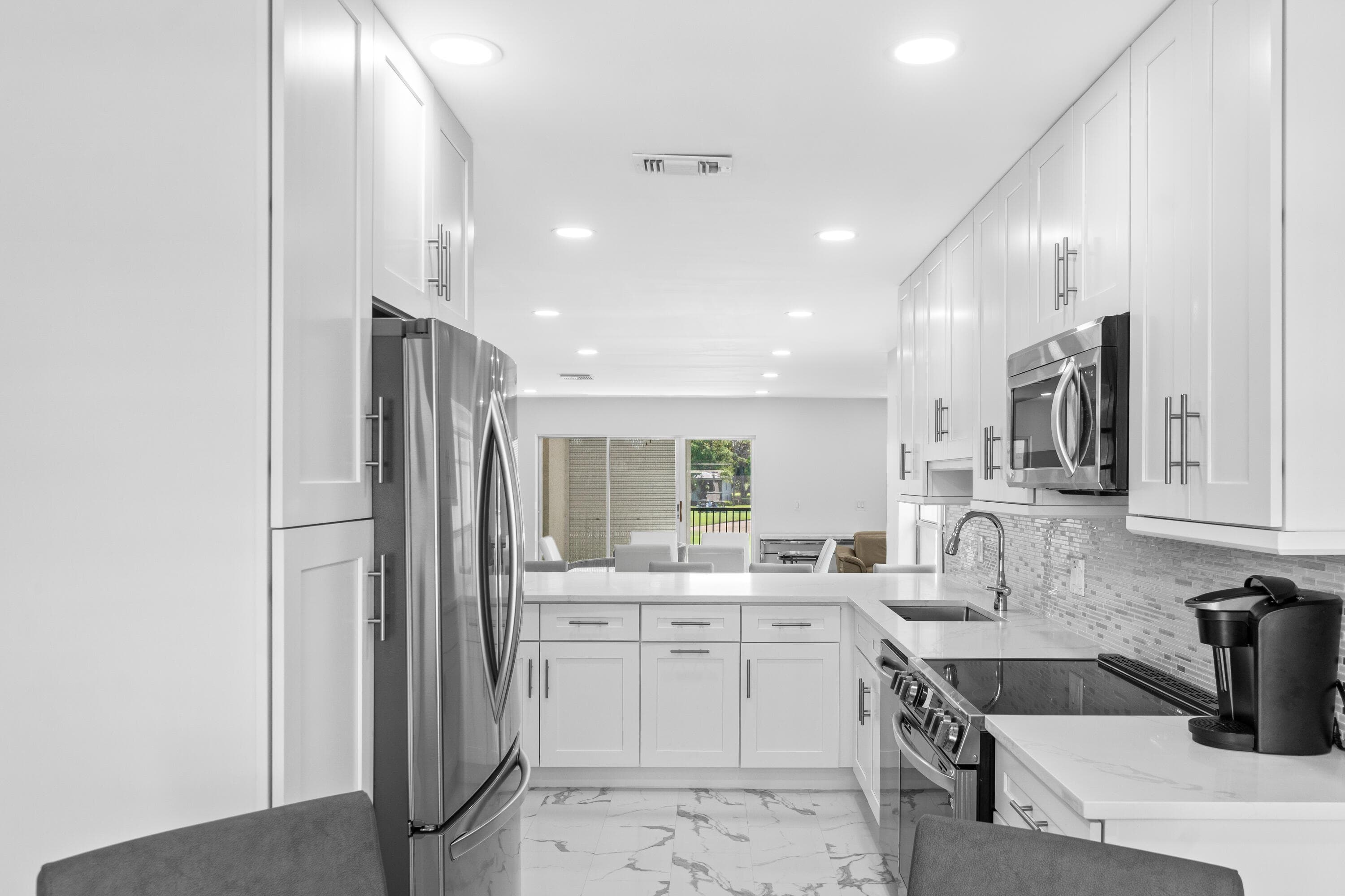 6 Stratford Drive E D, Boynton Beach, FL 33436 — photo 9 of 70