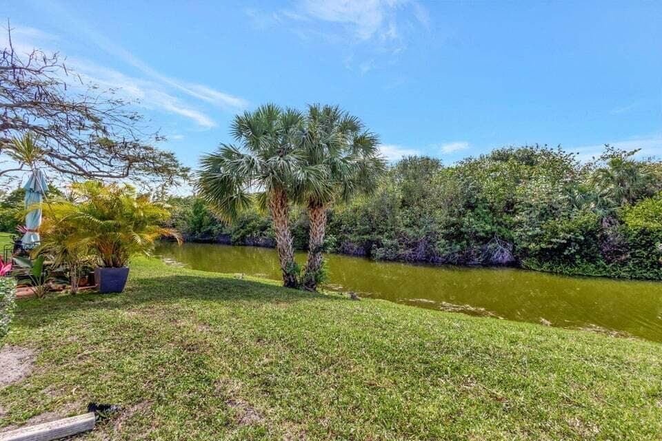 27 Camden B, West Palm Beach, FL 33417 — photo 19 of 34