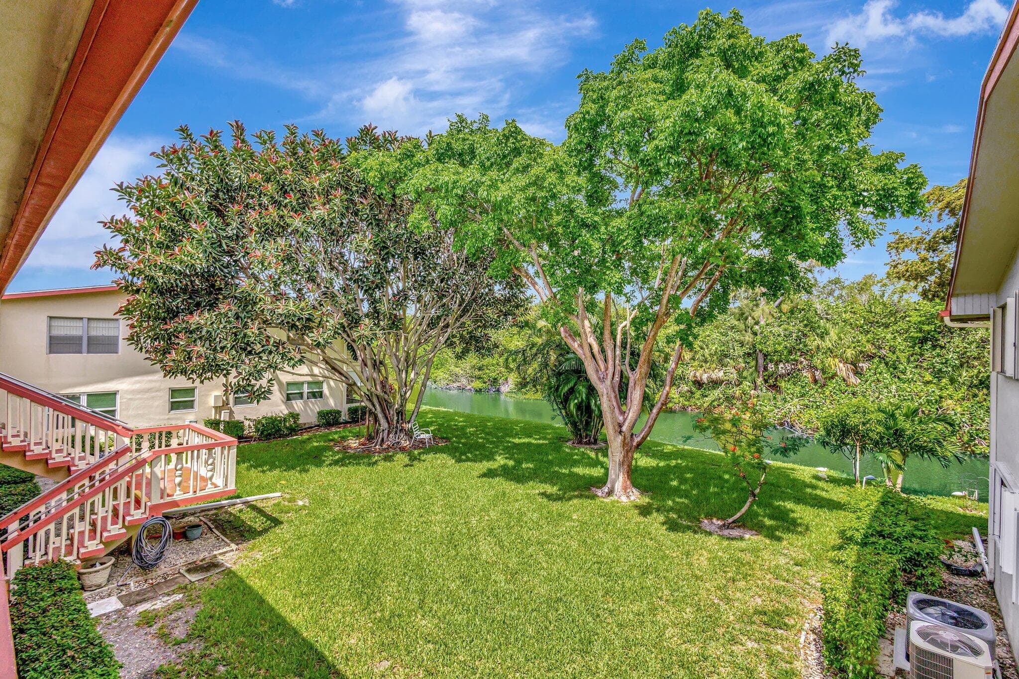 27 Camden B, West Palm Beach, FL 33417 — photo 30 of 34