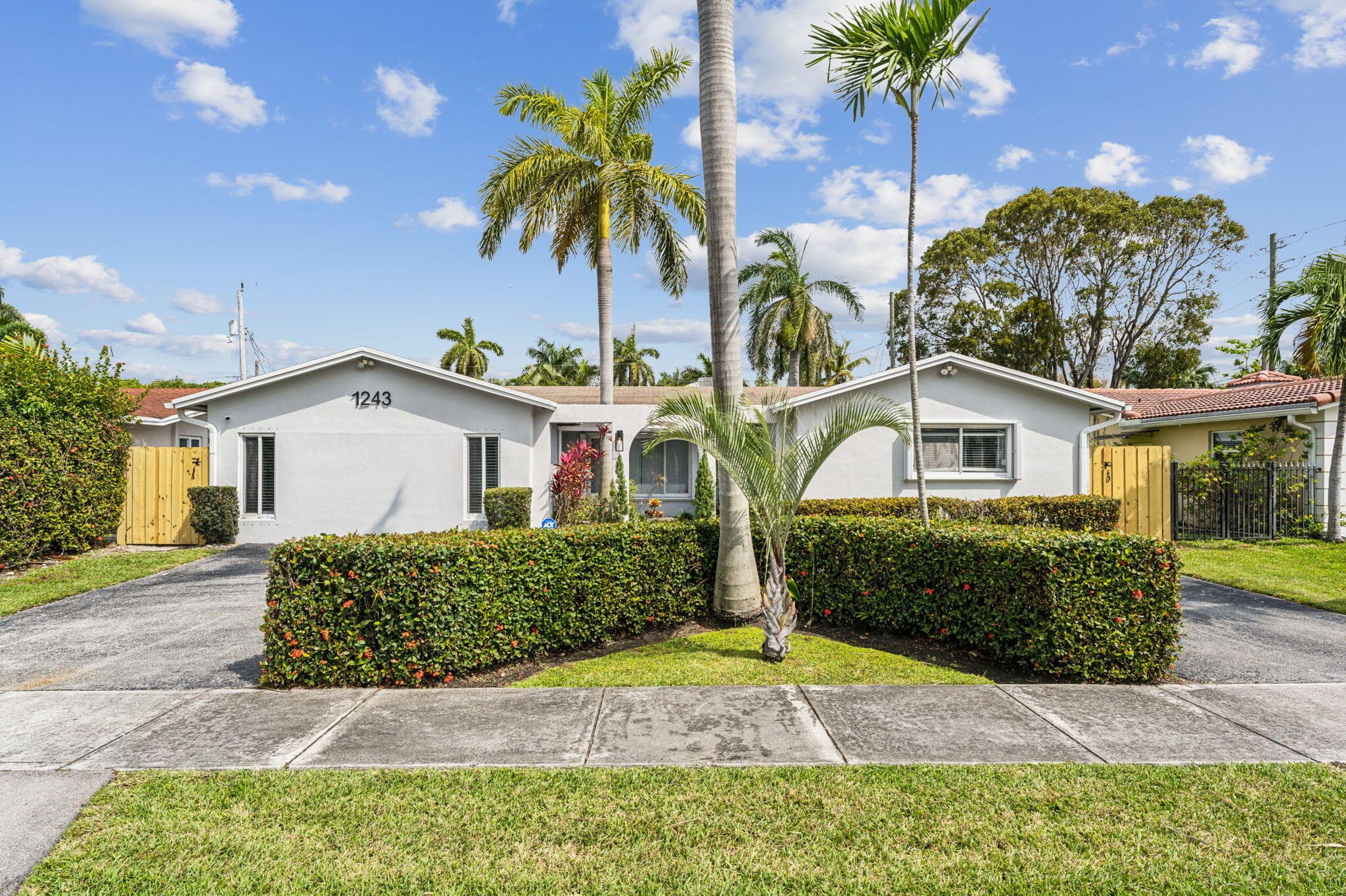 1243 Garfield Street, Hollywood, FL 33019 — photo 26 of 27