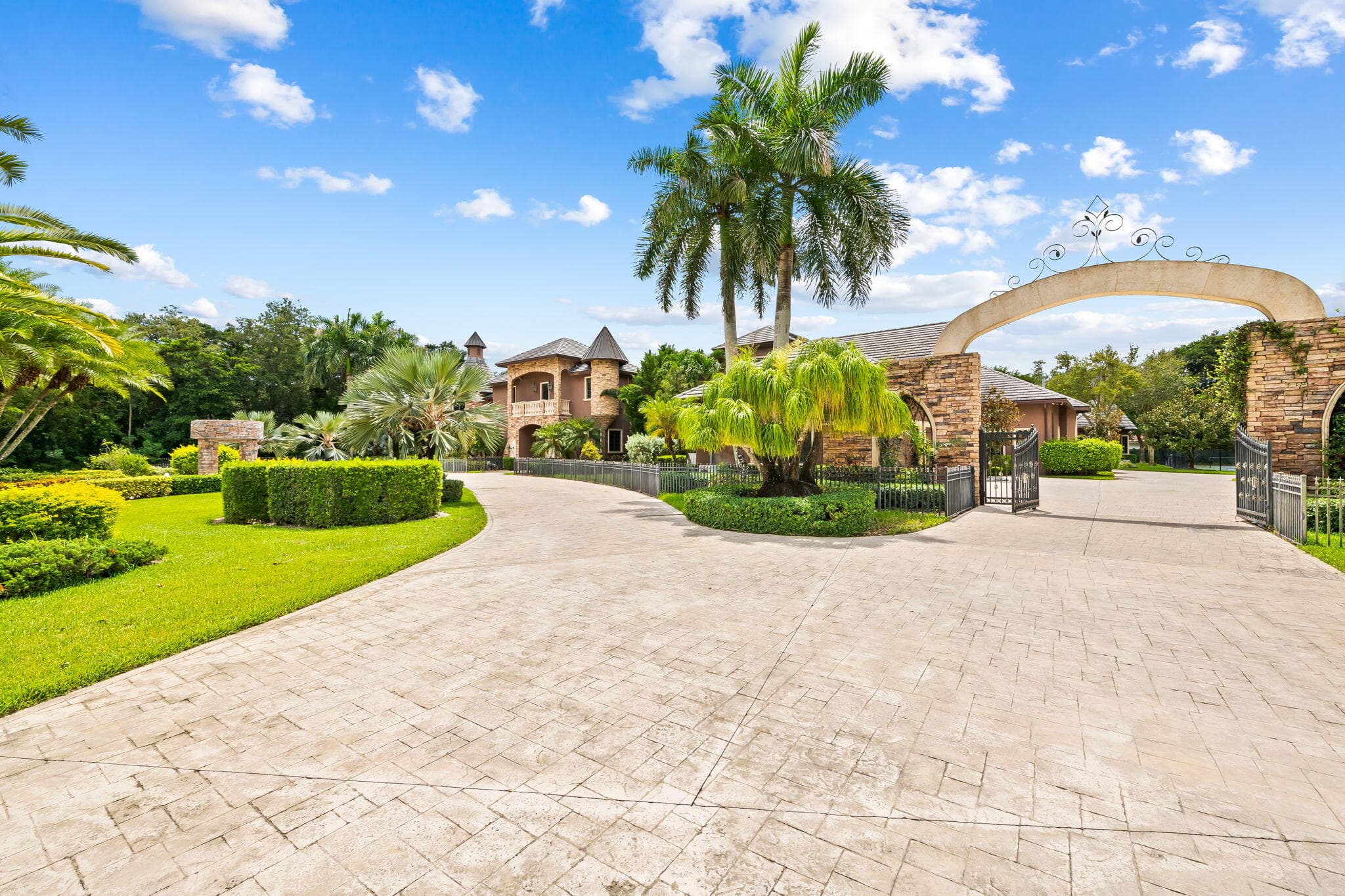 6300 Riverside Drive, Parkland, FL 33067 — photo 7 of 105