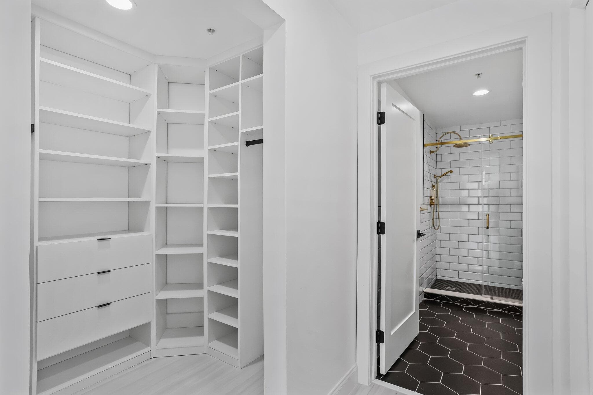 250 NE 3rd Avenue 1414, Delray Beach, FL 33444 — photo 17 of 37