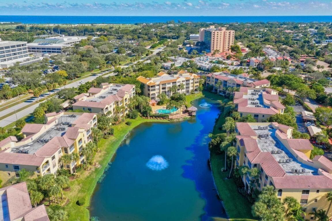 300 Uno Lago Drive 101, Juno Beach, FL 33408 — photo